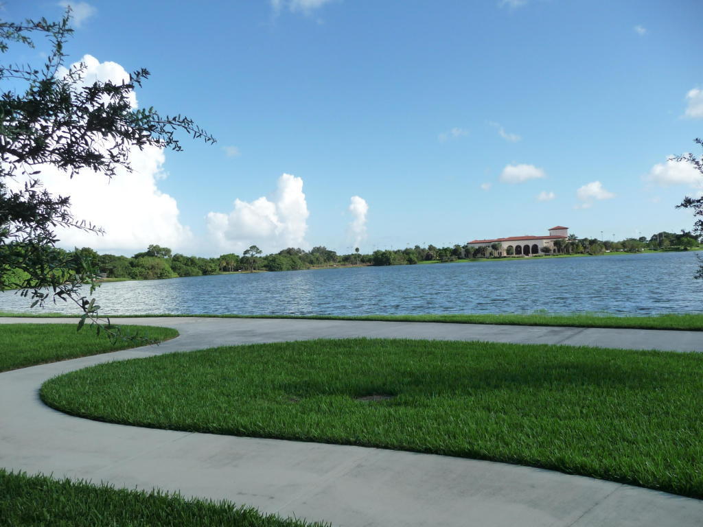 BLUE LAKE TOWNHOMES - Residential Lease