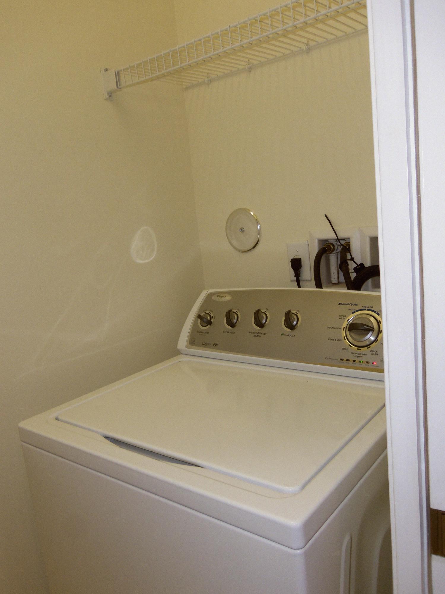 BLUE LAKE TOWNHOMES - Residential Lease