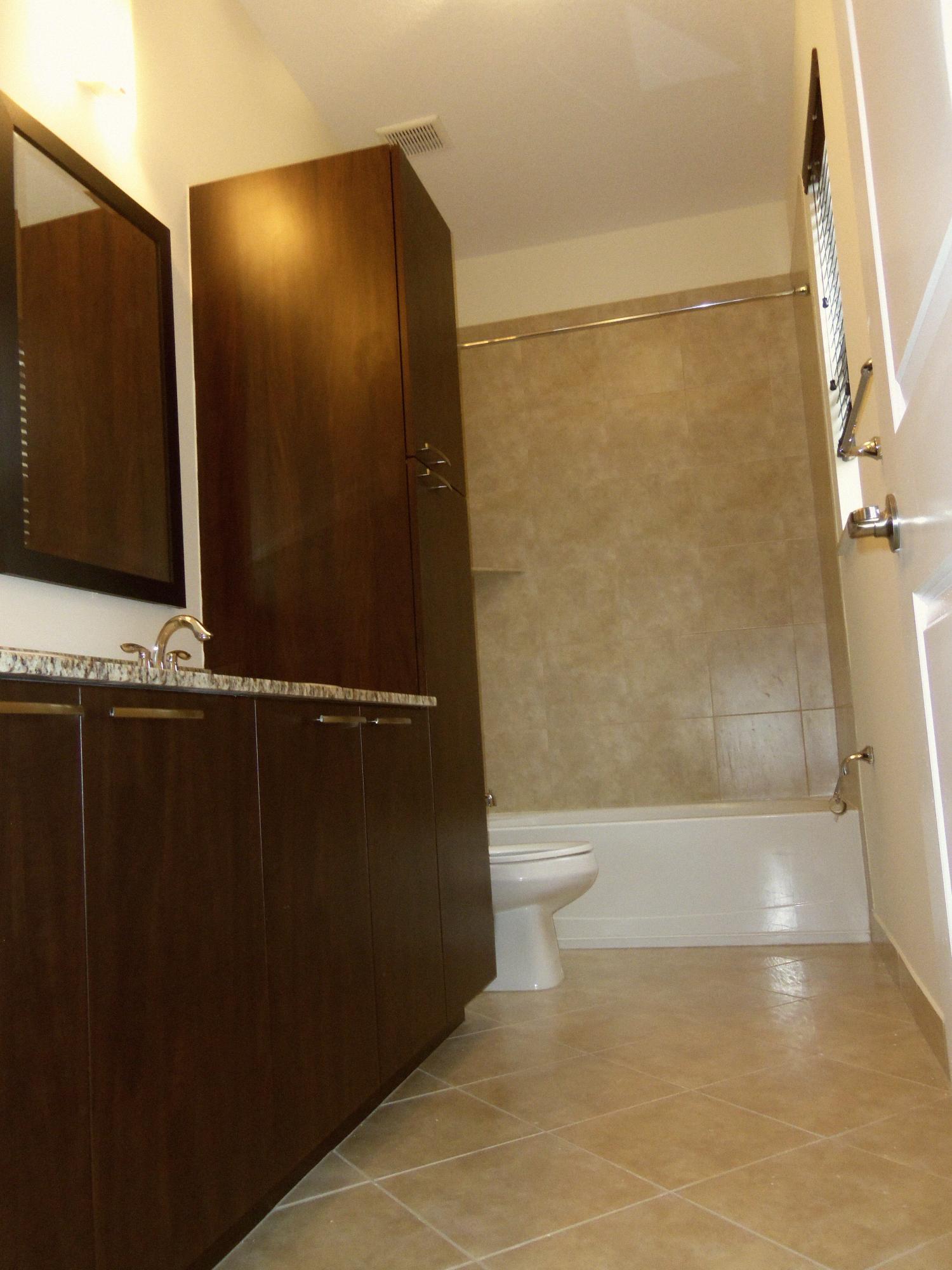 BLUE LAKE TOWNHOMES - Residential Lease