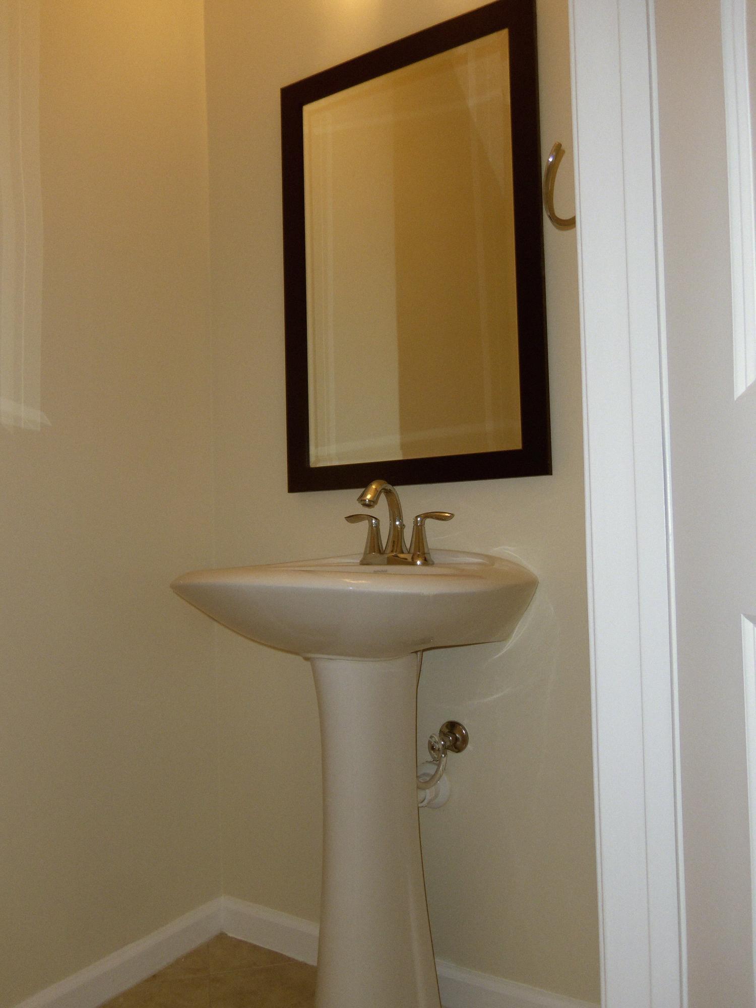 BLUE LAKE TOWNHOMES - Residential Lease