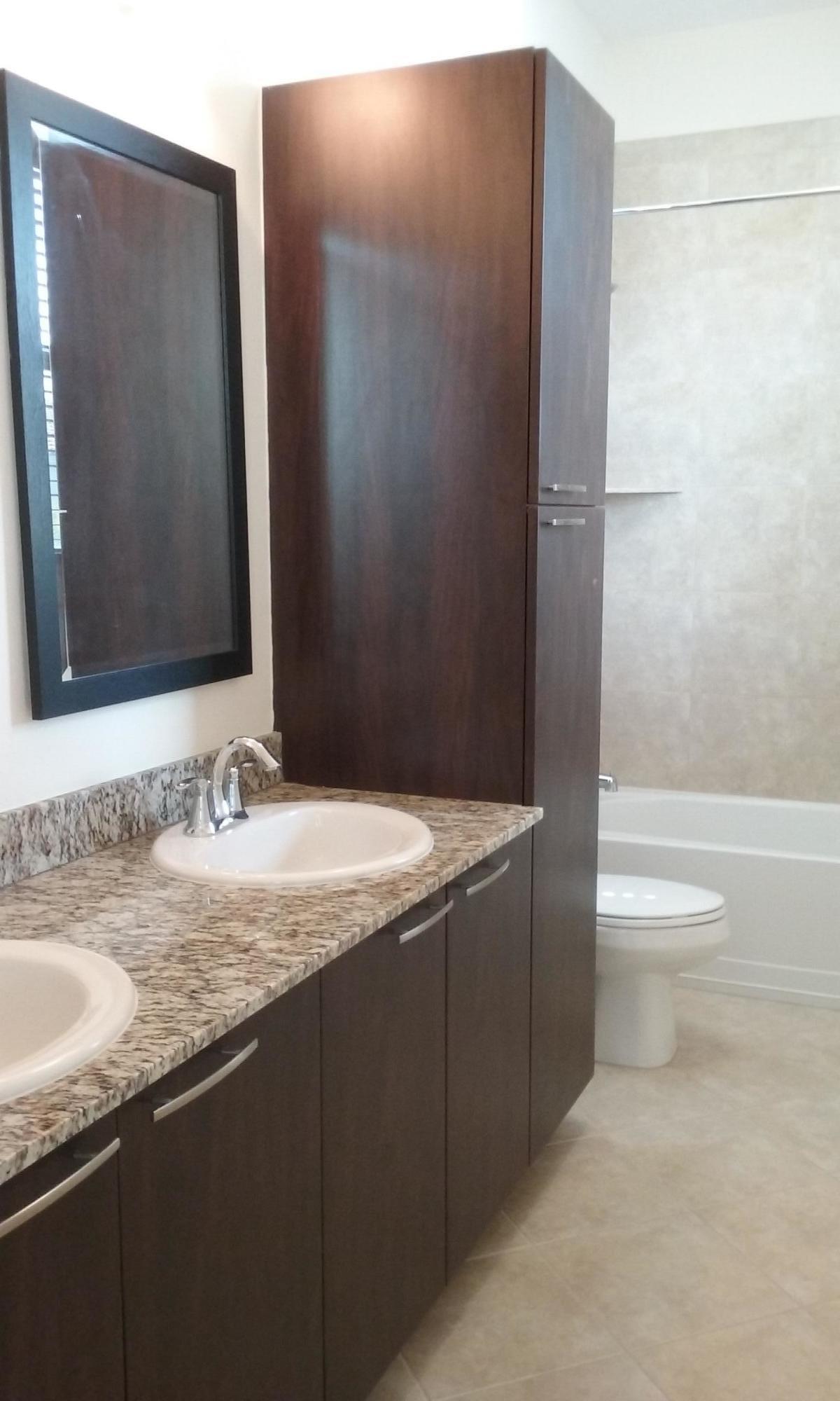 BLUE LAKE TOWNHOMES - Residential Lease