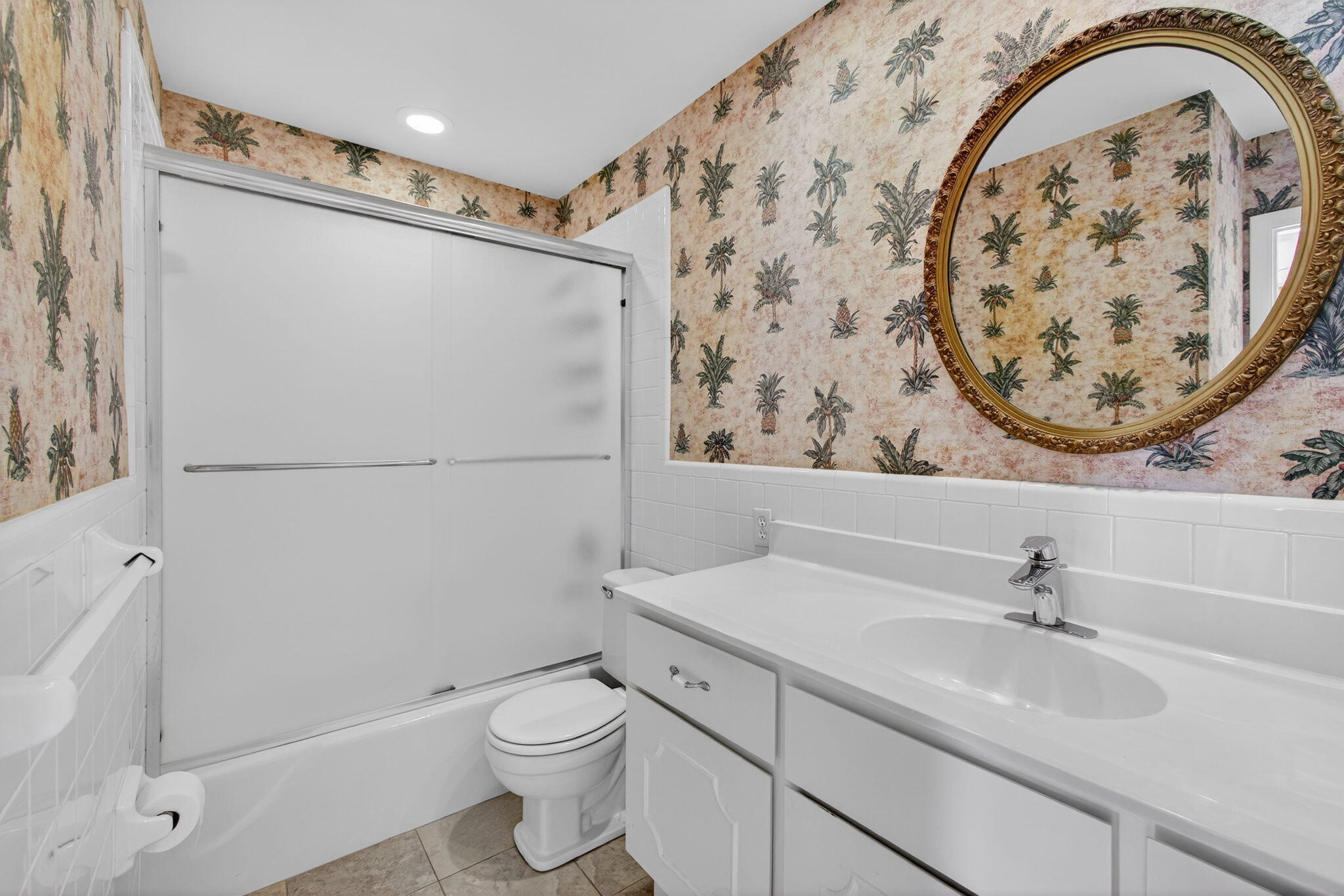 WHITEHALL CONDO - Residential