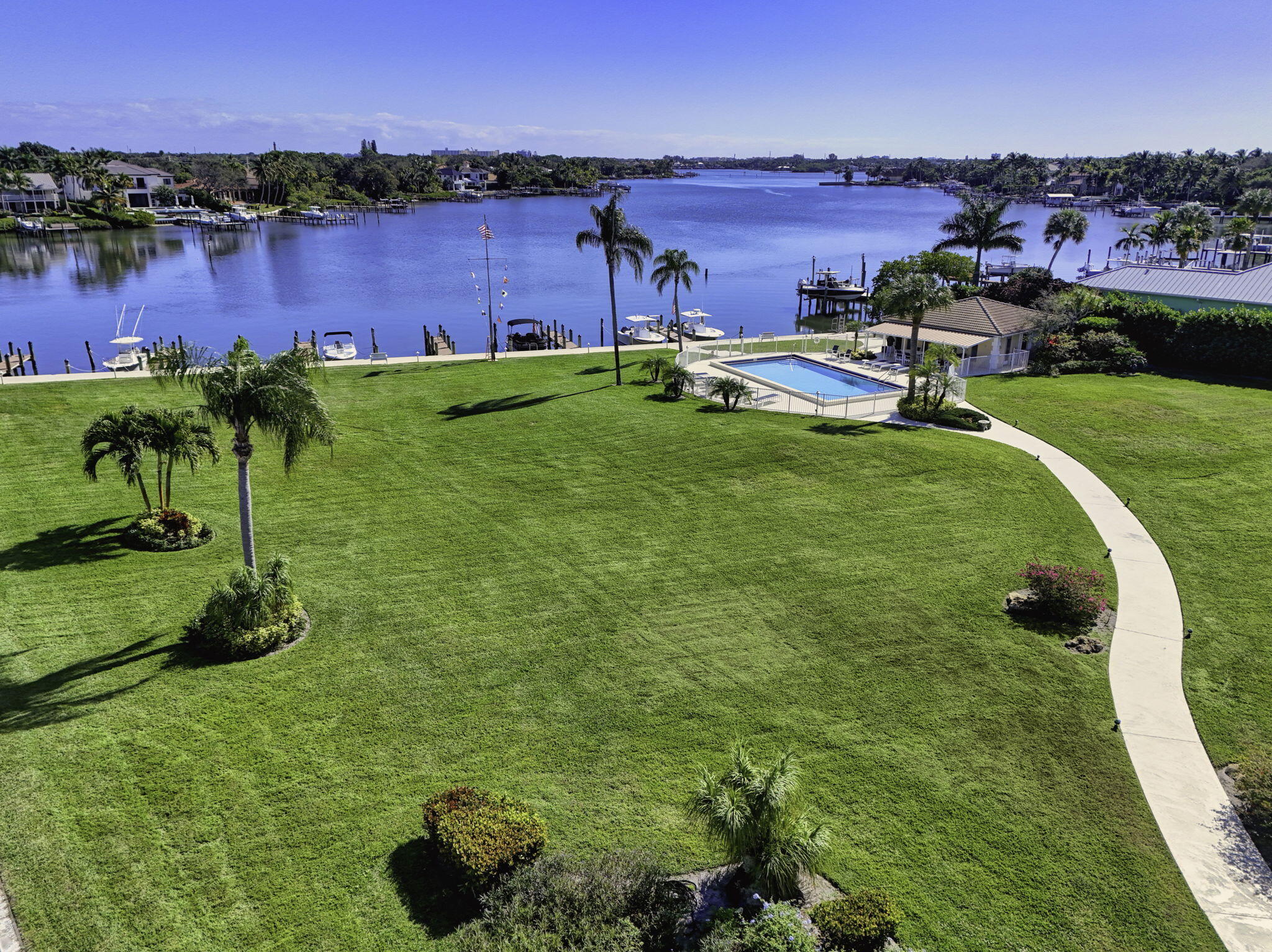 WHITEHALL CONDO - Residential