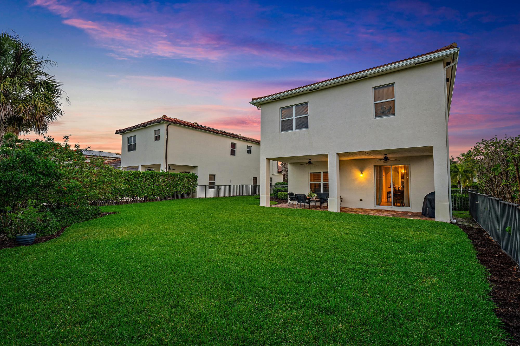 LOXAHATCHEE RESERVE NORTH - Residential