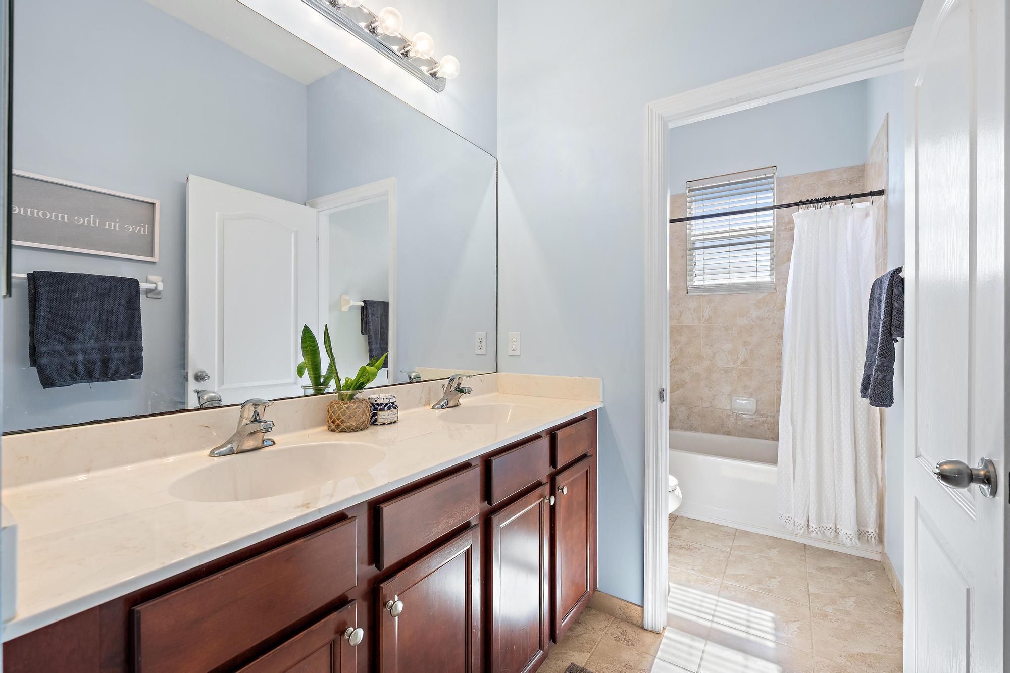 LOXAHATCHEE RESERVE NORTH - Residential