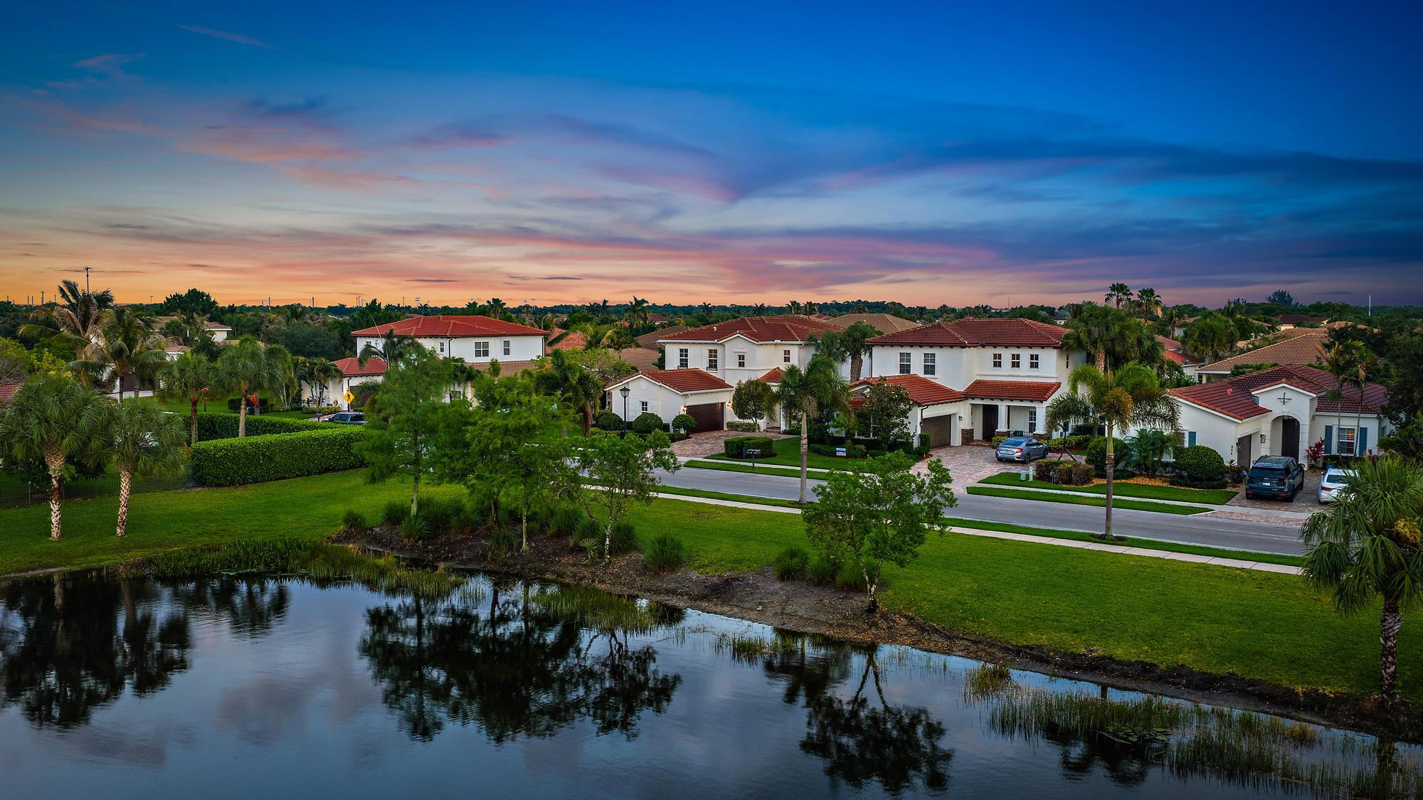 LOXAHATCHEE RESERVE NORTH - Residential
