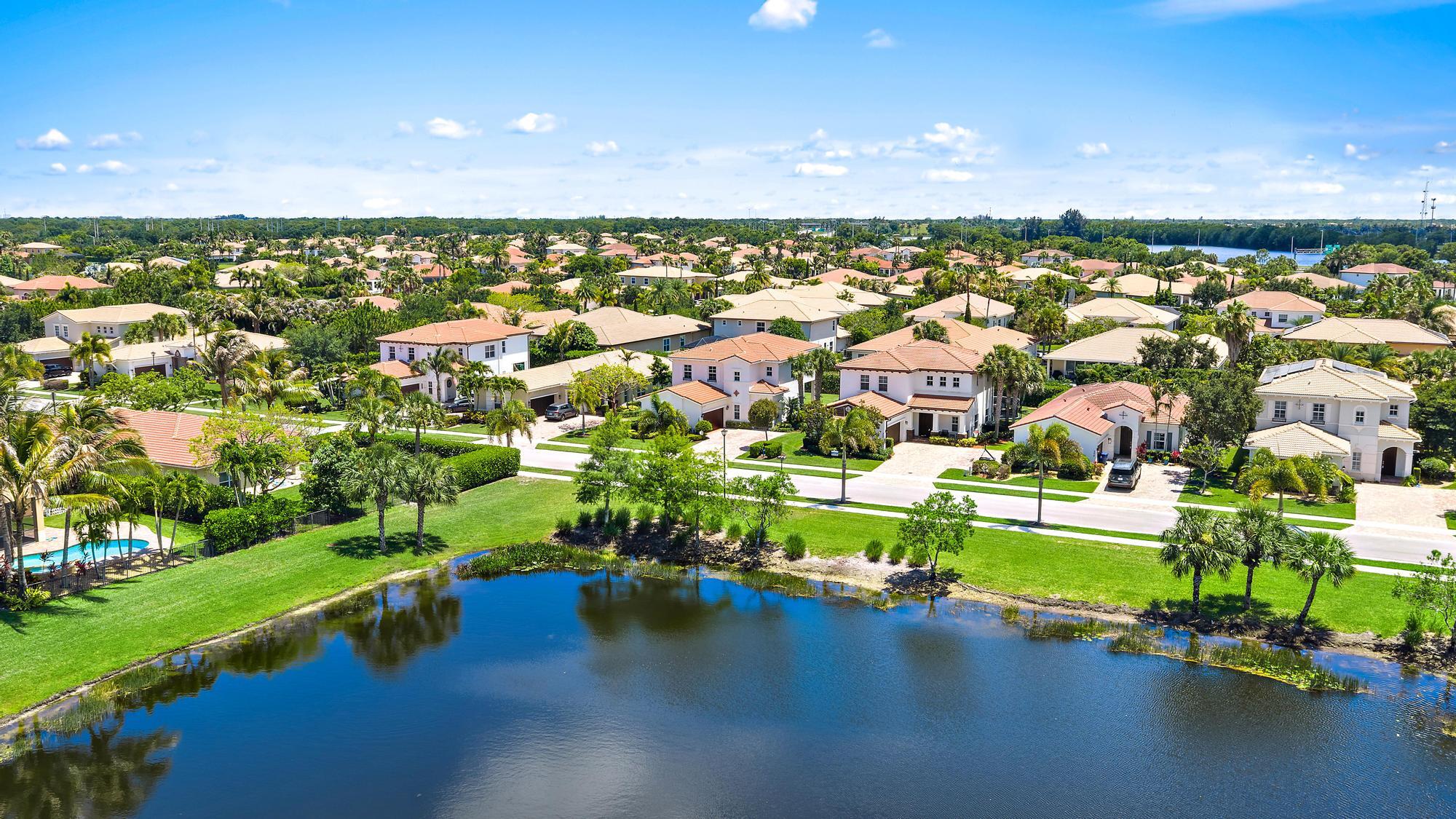 LOXAHATCHEE RESERVE NORTH - Residential