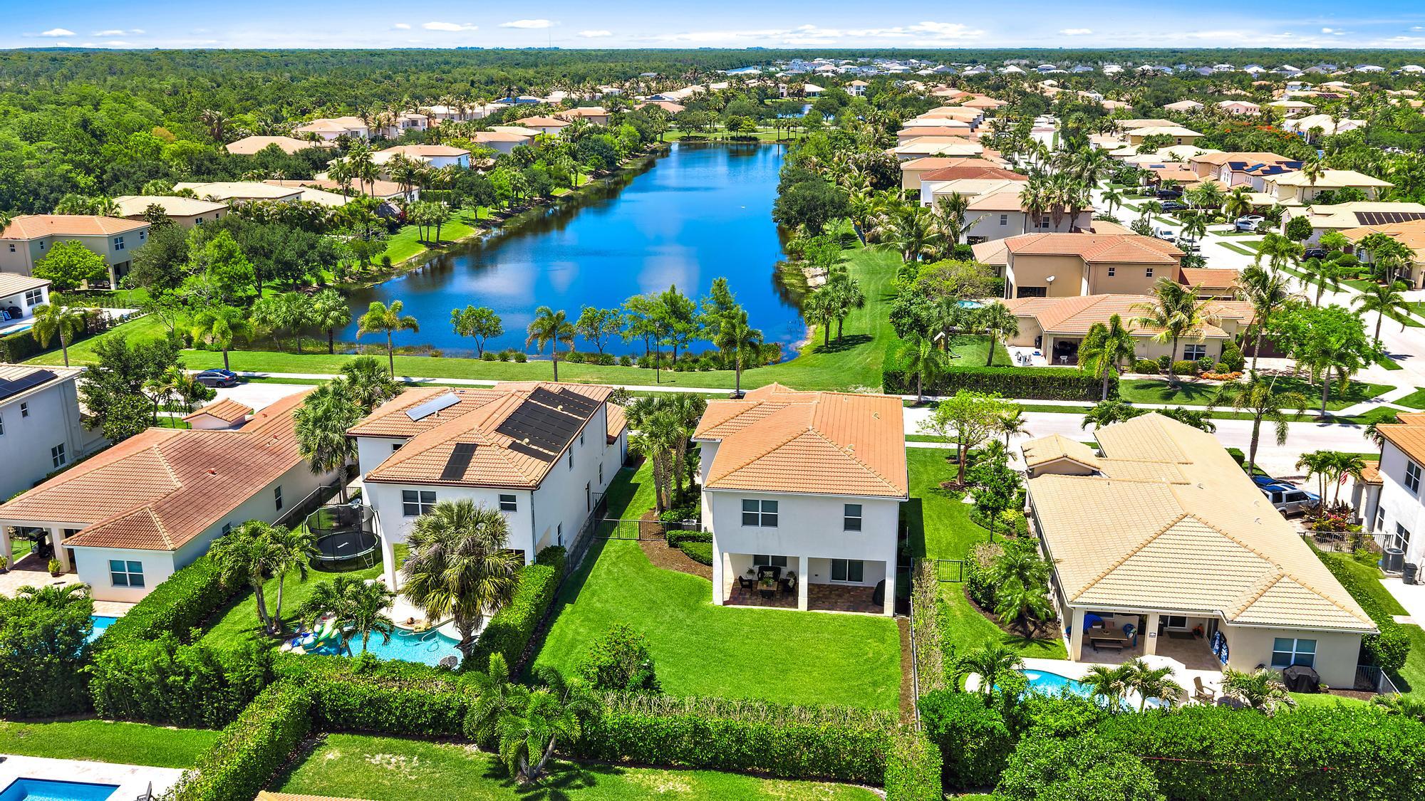 LOXAHATCHEE RESERVE NORTH - Residential