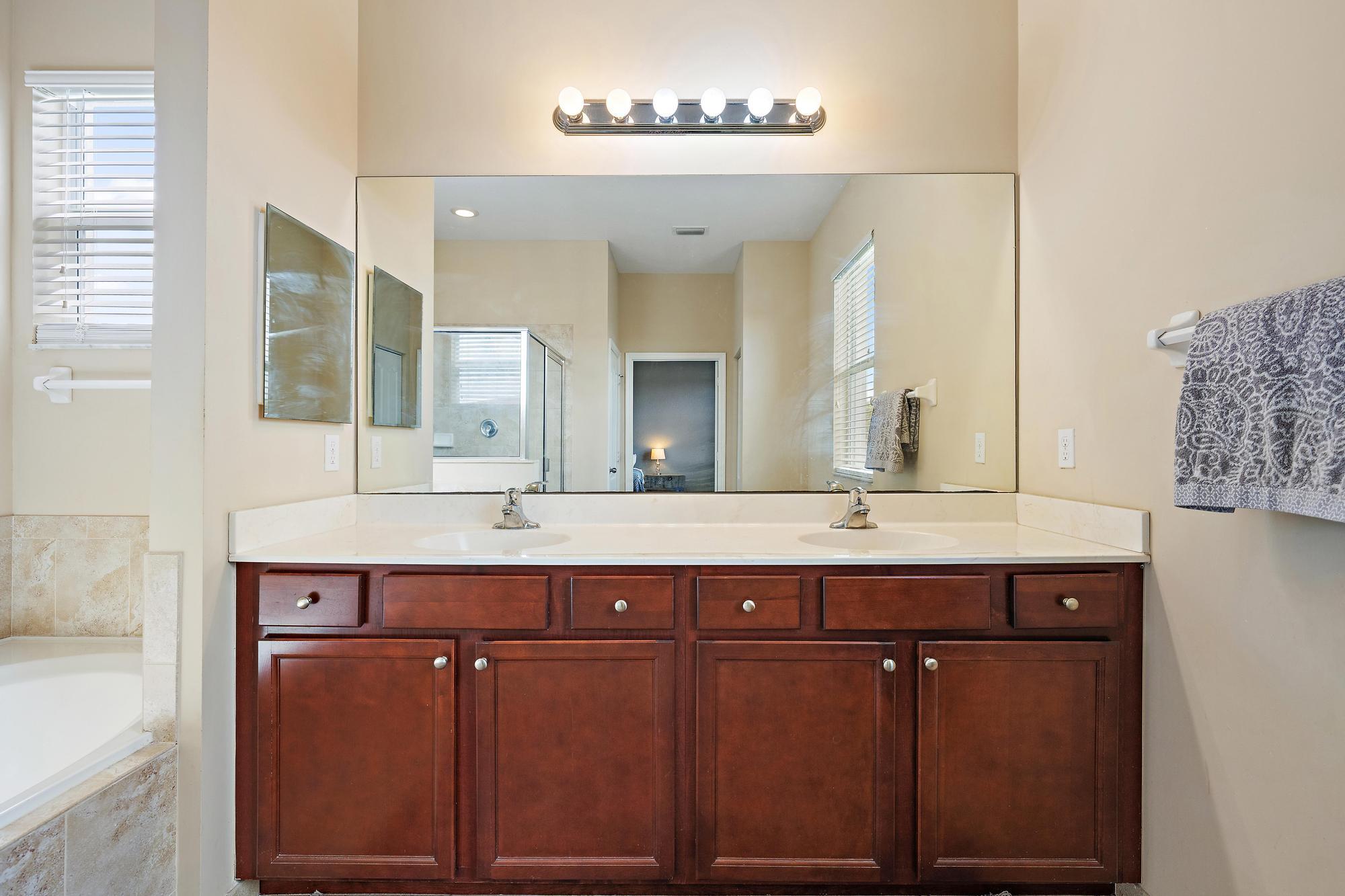 LOXAHATCHEE RESERVE NORTH - Residential