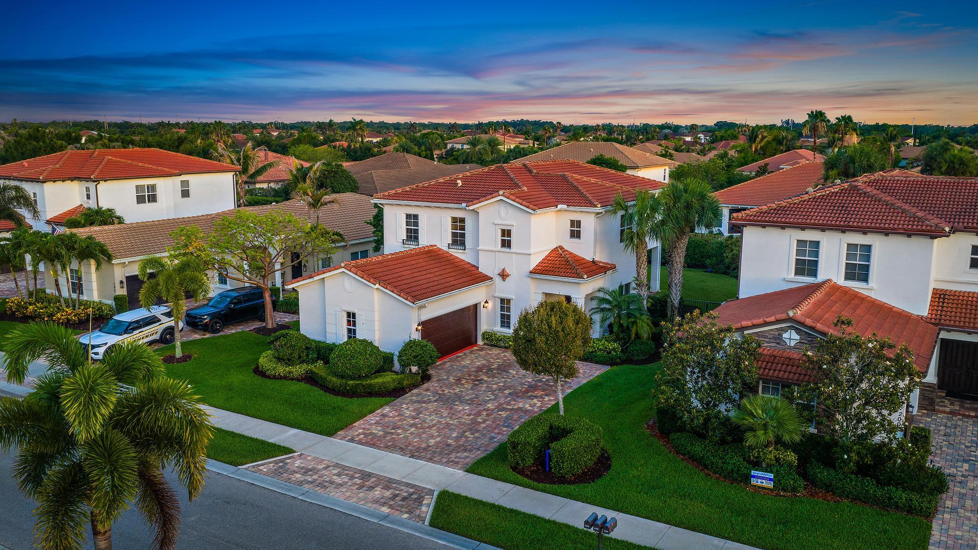 LOXAHATCHEE RESERVE NORTH - Residential