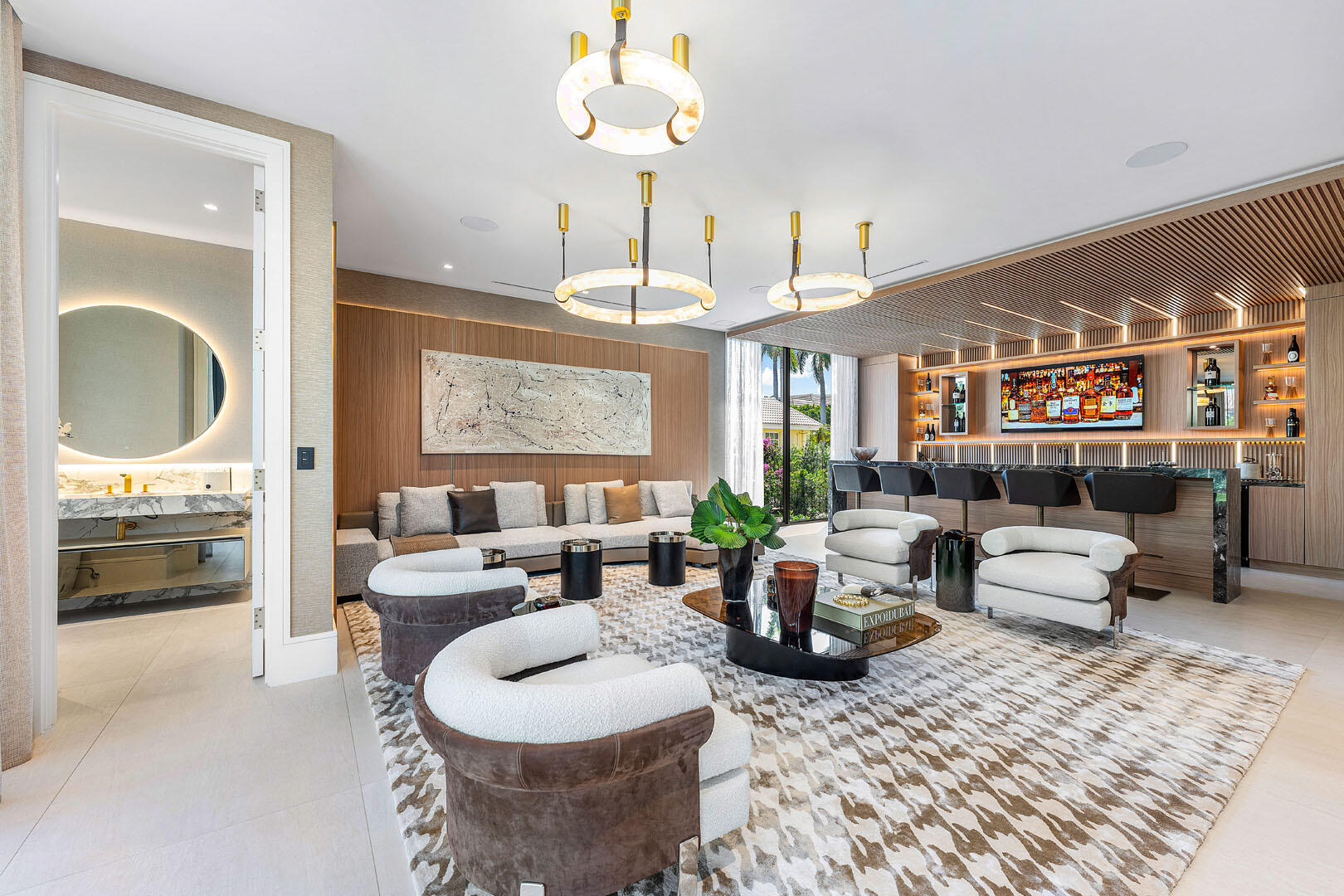 ROYAL PALM YACHT & COUNTRY CLUB - Residential