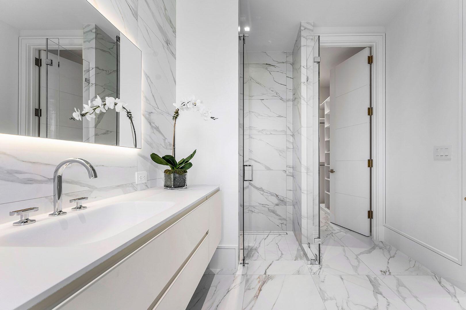 ROYAL PALM YACHT & COUNTR - Residential