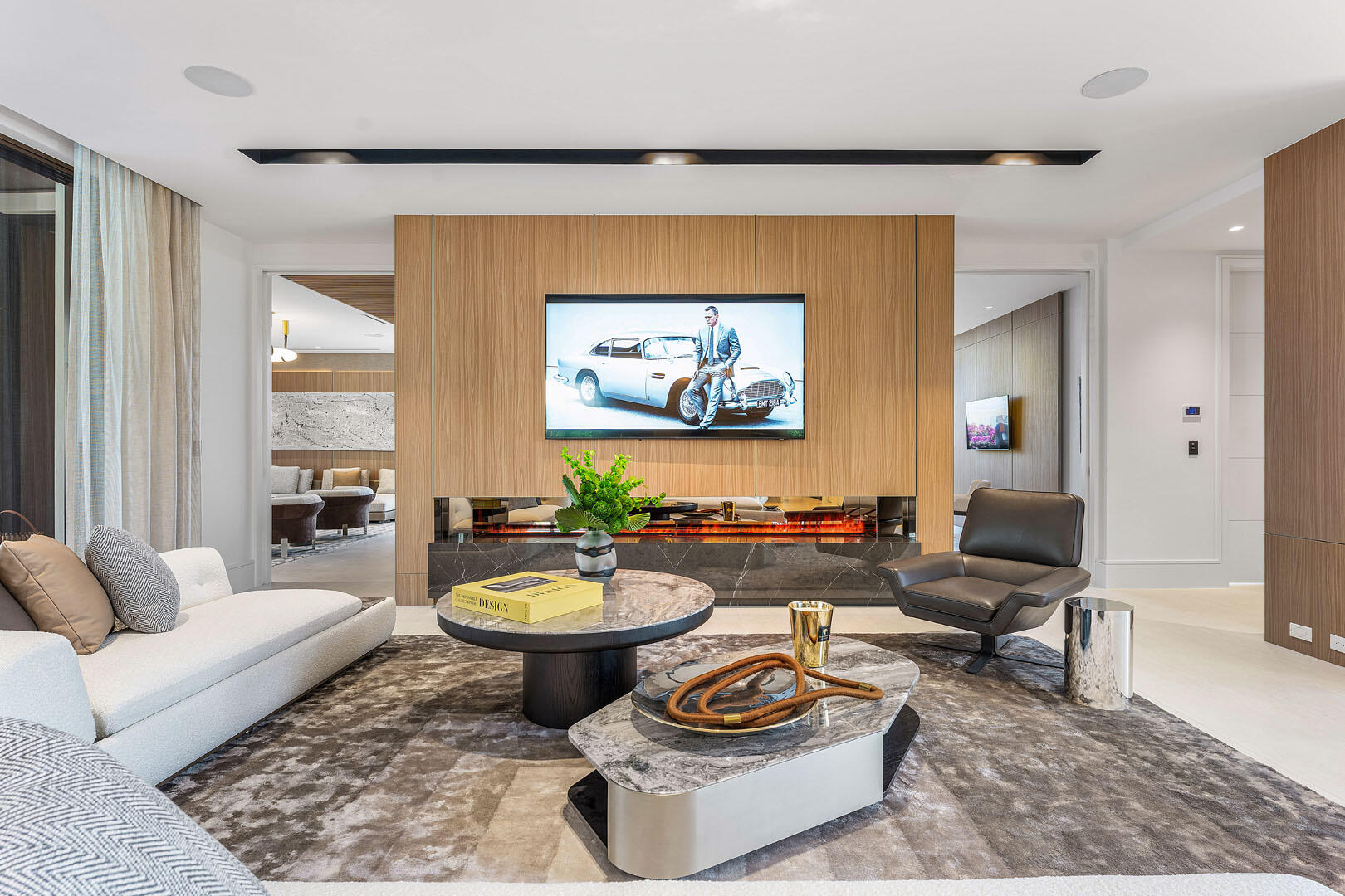 ROYAL PALM YACHT & COUNTRY CLUB - Residential