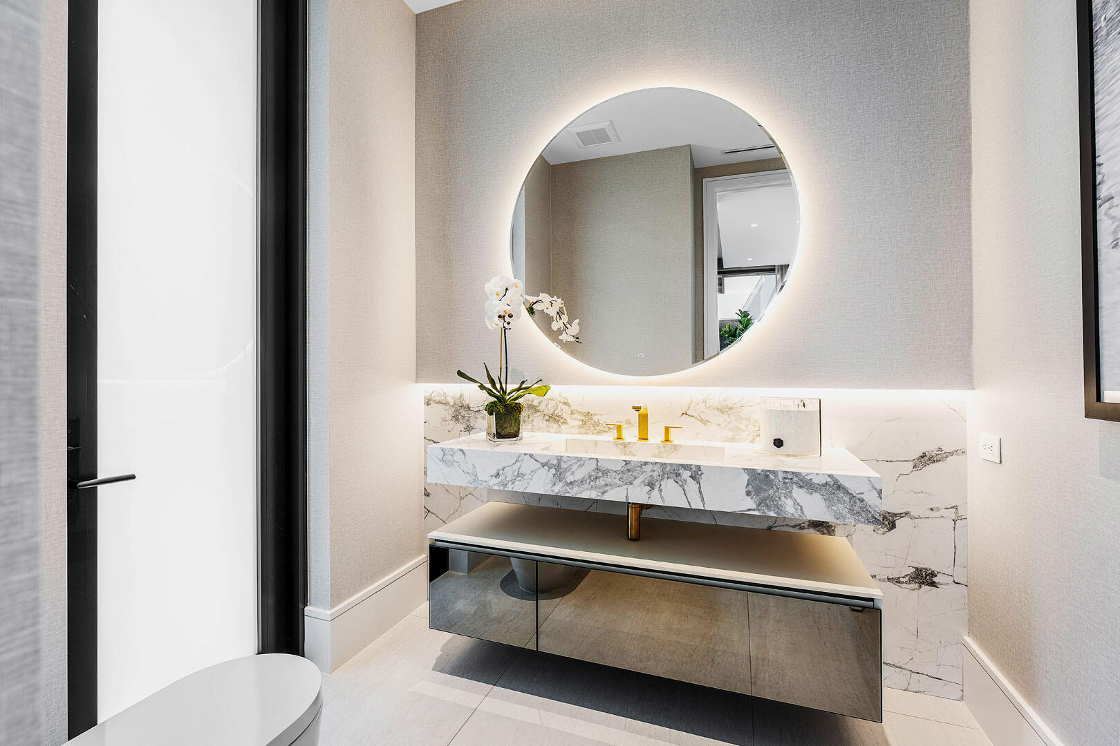 ROYAL PALM YACHT & COUNTRY CLUB - Residential