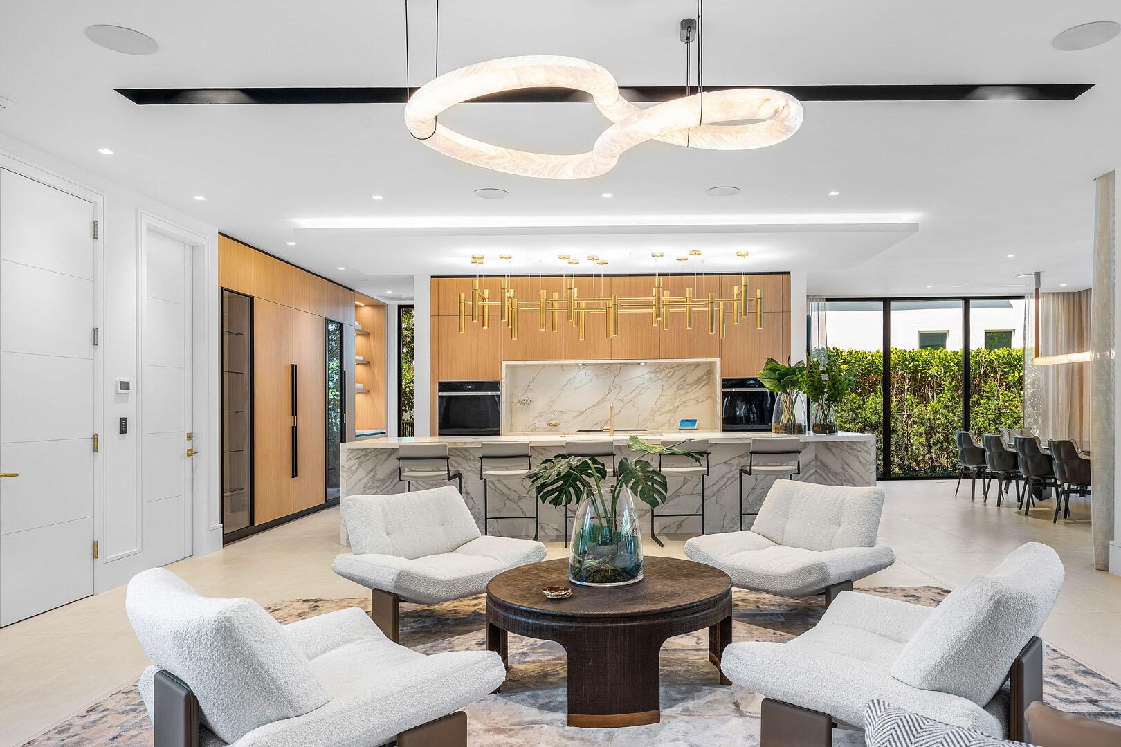 ROYAL PALM YACHT & COUNTR - Residential