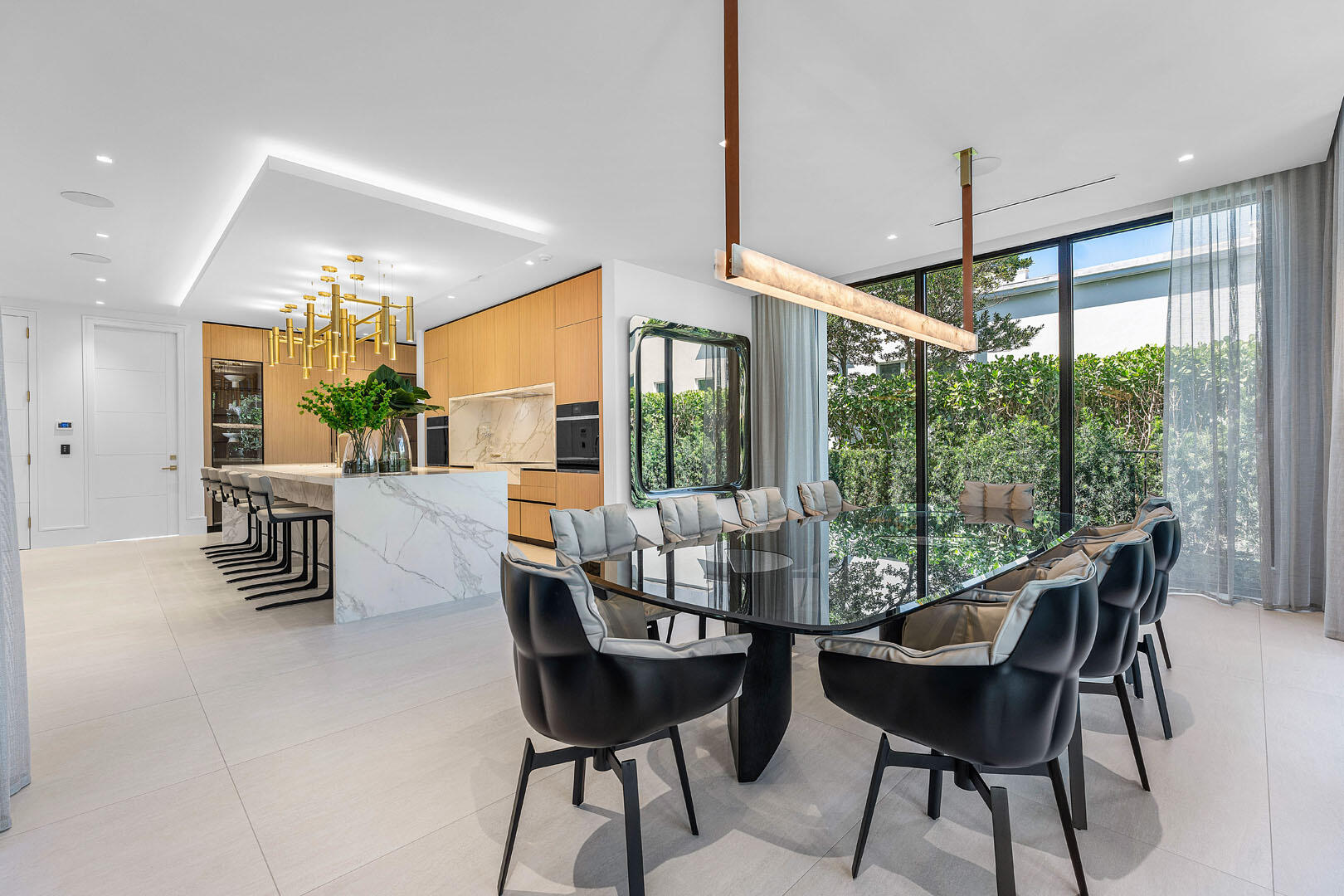 ROYAL PALM YACHT & COUNTRY CLUB - Residential