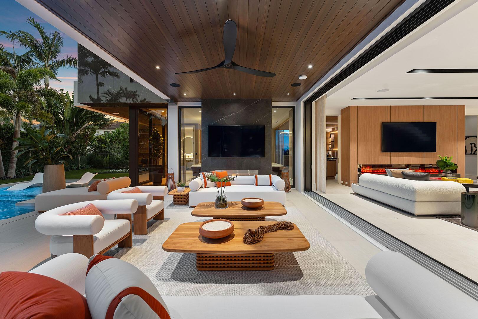 ROYAL PALM YACHT & COUNTR - Residential