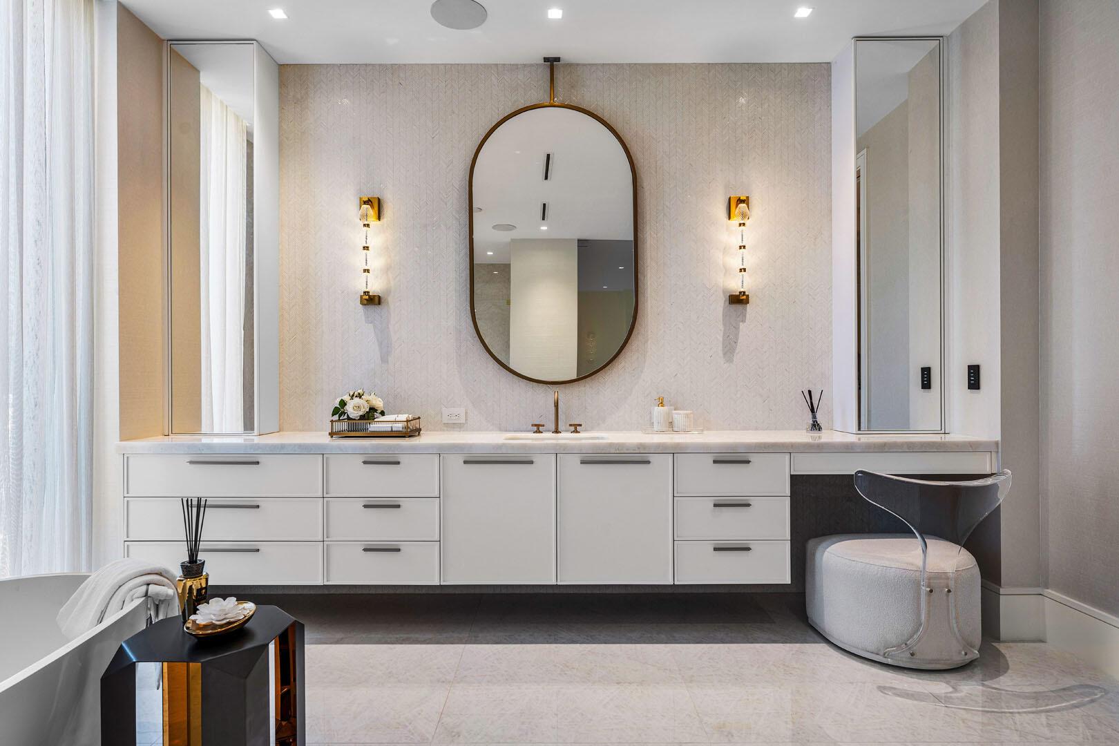 ROYAL PALM YACHT & COUNTR - Residential