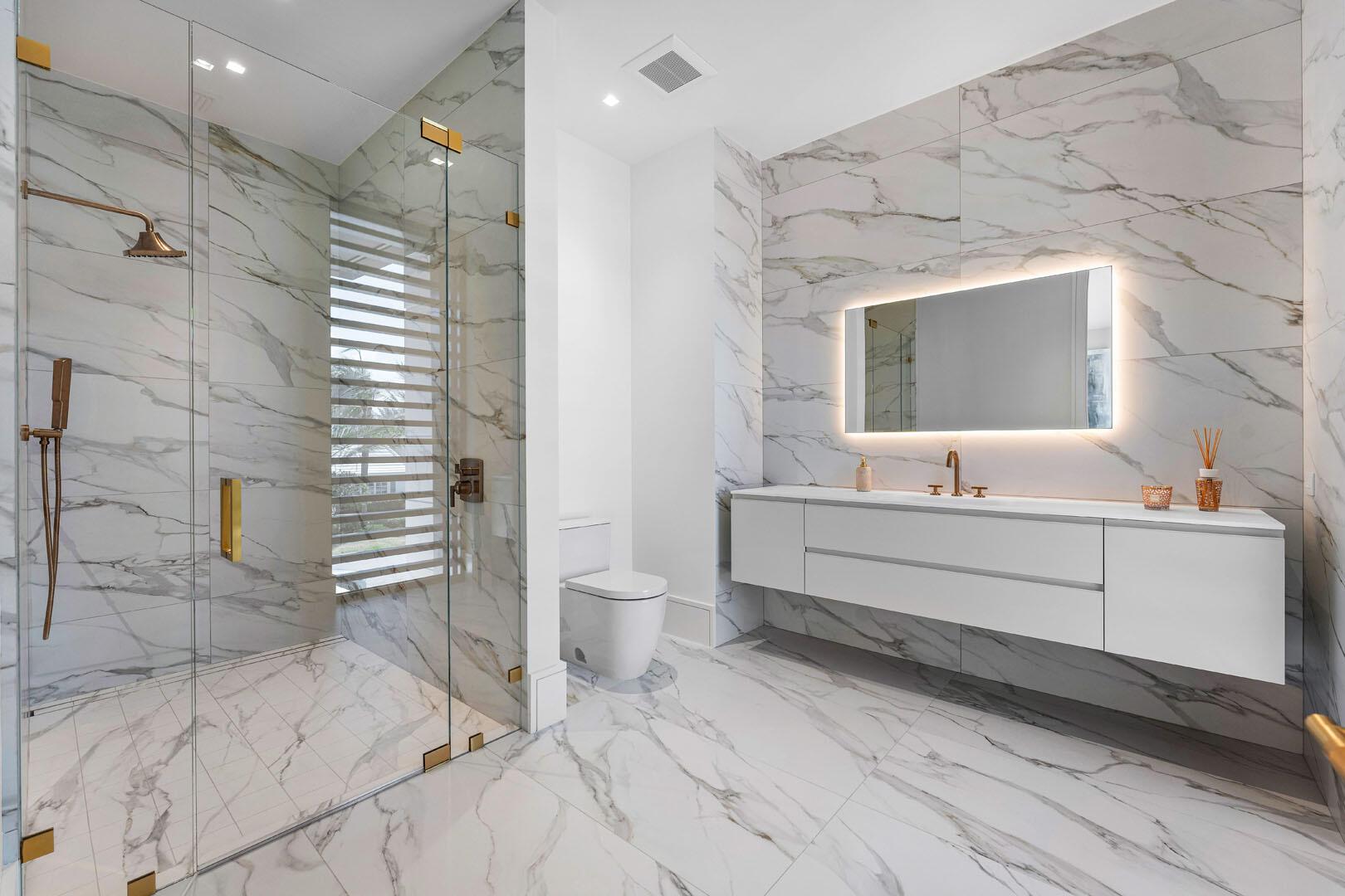 ROYAL PALM YACHT & COUNTR - Residential