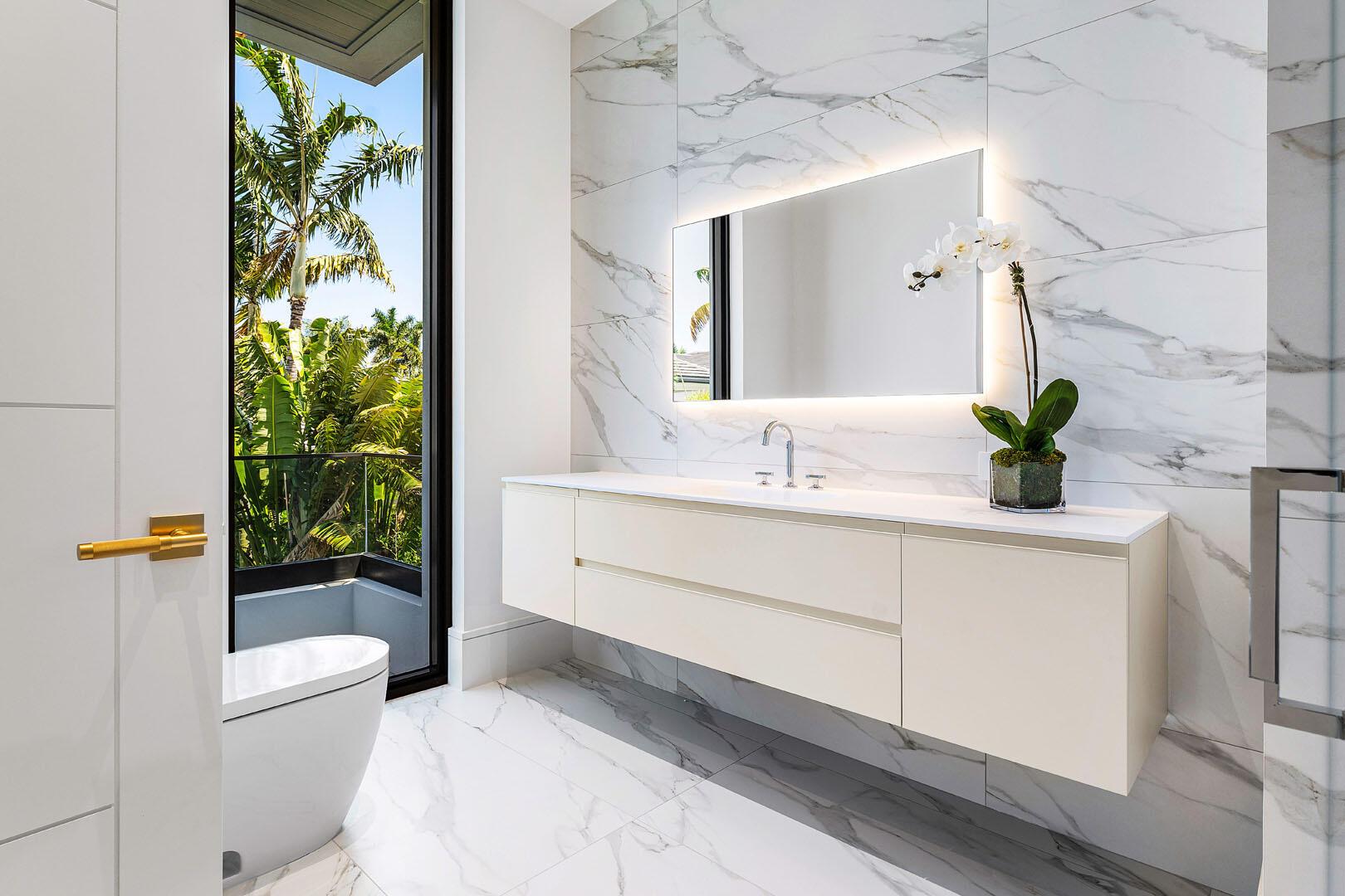 ROYAL PALM YACHT & COUNTR - Residential