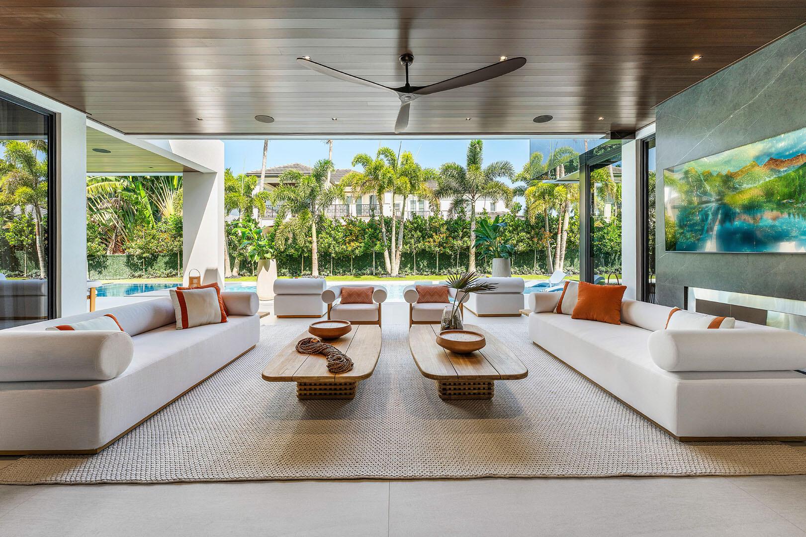 ROYAL PALM YACHT & COUNTR - Residential