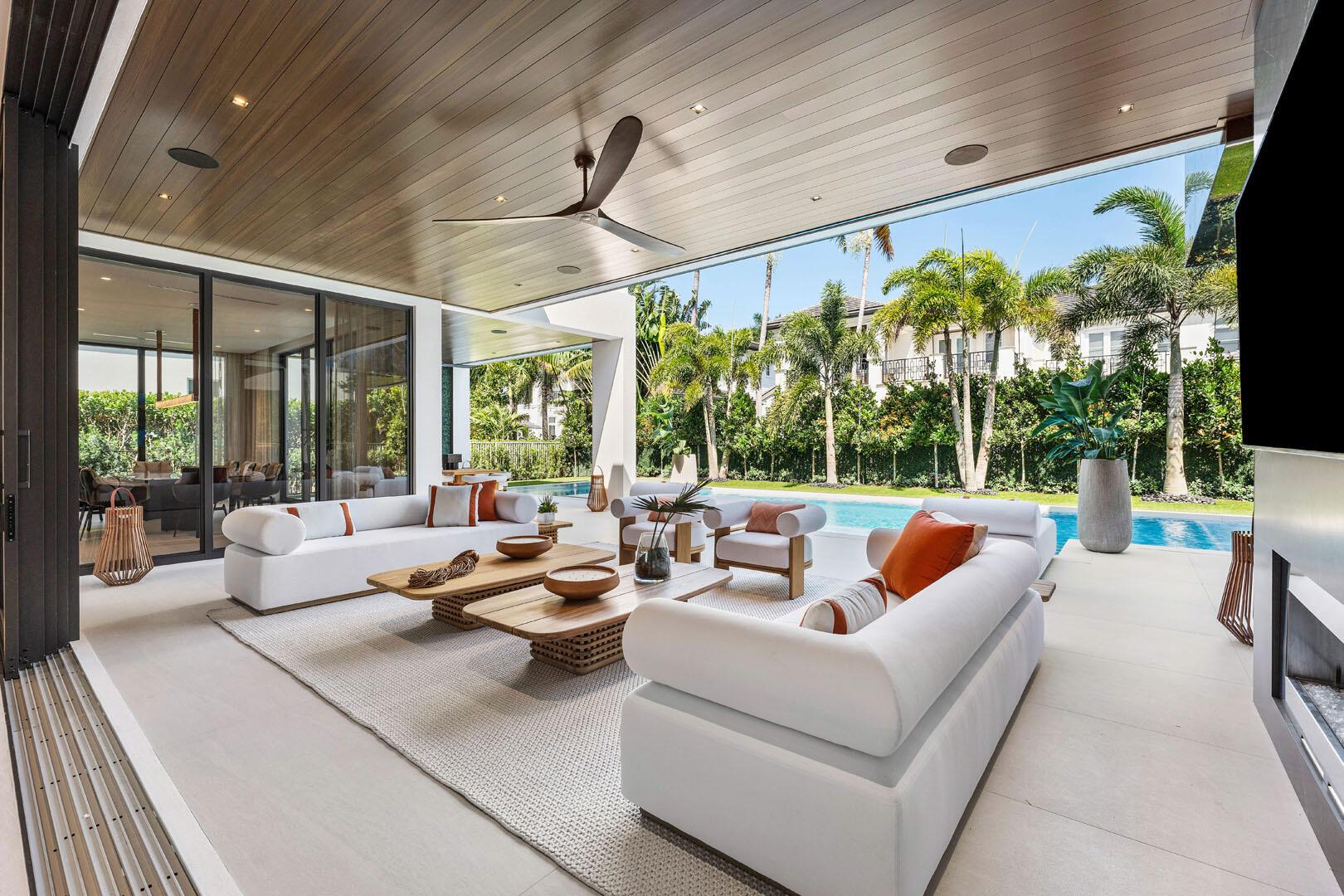 ROYAL PALM YACHT & COUNTR - Residential