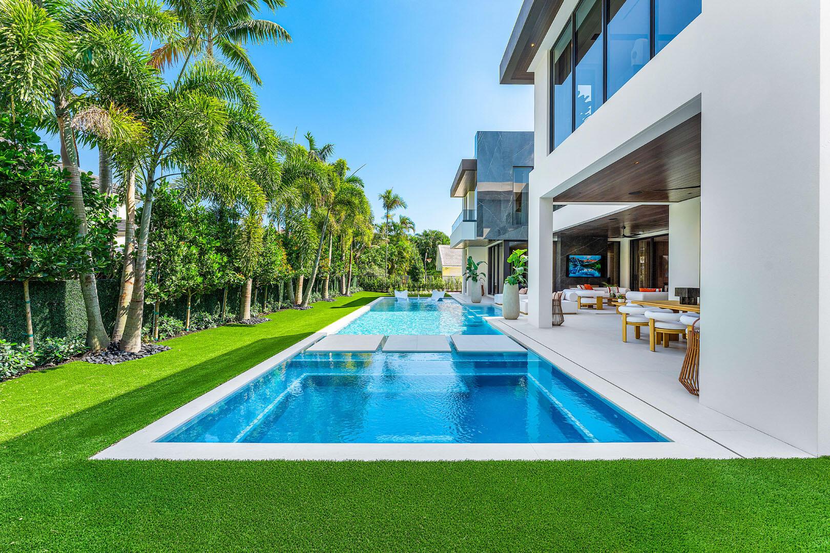 ROYAL PALM YACHT & COUNTR - Residential