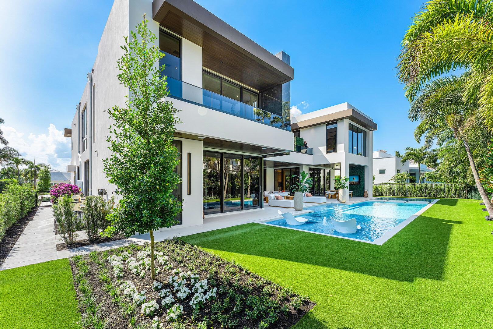 ROYAL PALM YACHT & COUNTR - Residential