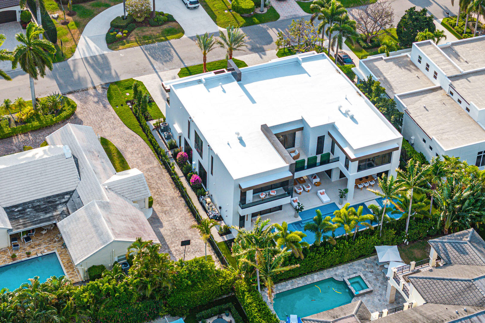 ROYAL PALM YACHT & COUNTRY CLUB - Residential