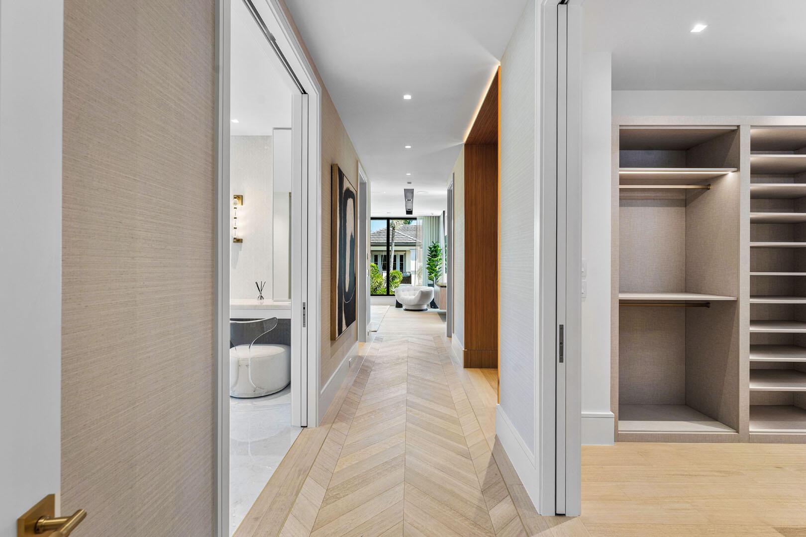 ROYAL PALM YACHT & COUNTR - Residential