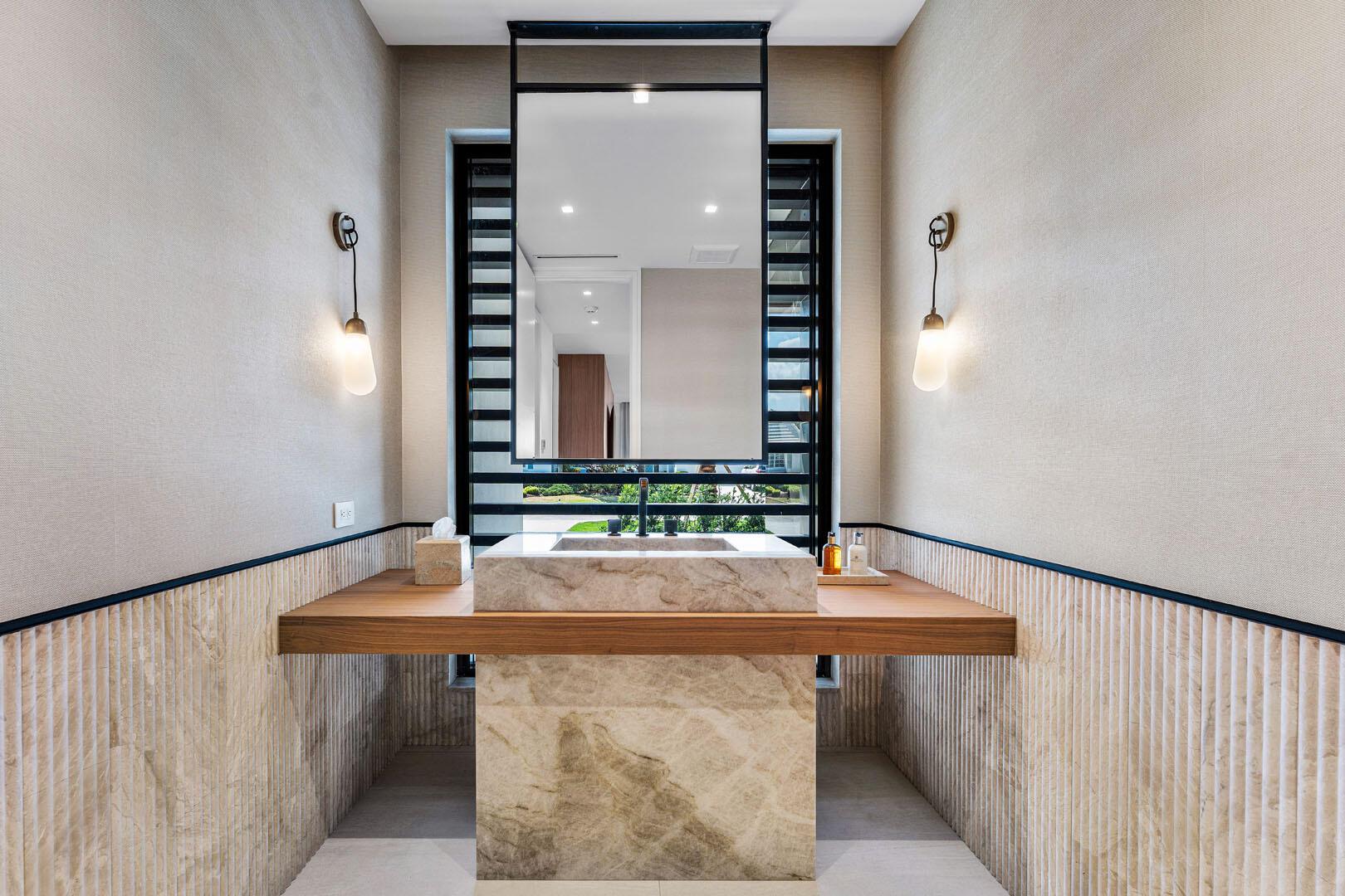 ROYAL PALM YACHT & COUNTR - Residential