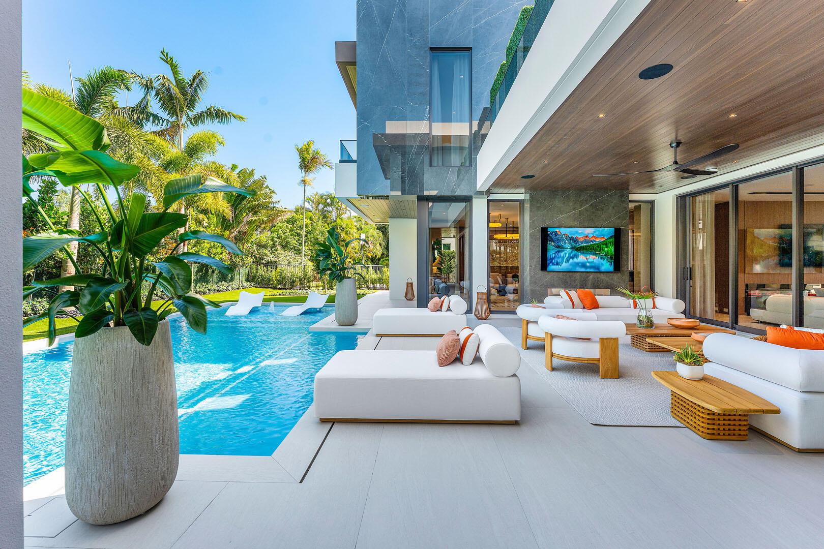 ROYAL PALM YACHT & COUNTR - Residential