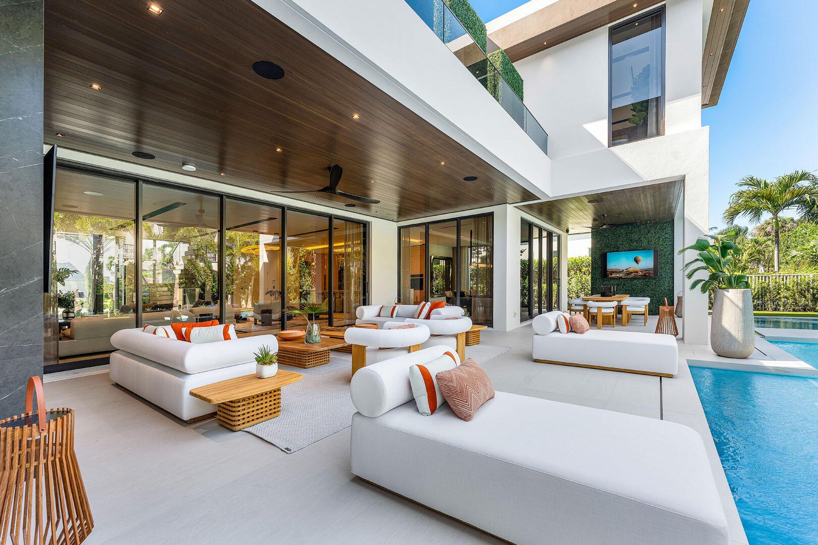 ROYAL PALM YACHT & COUNTR - Residential