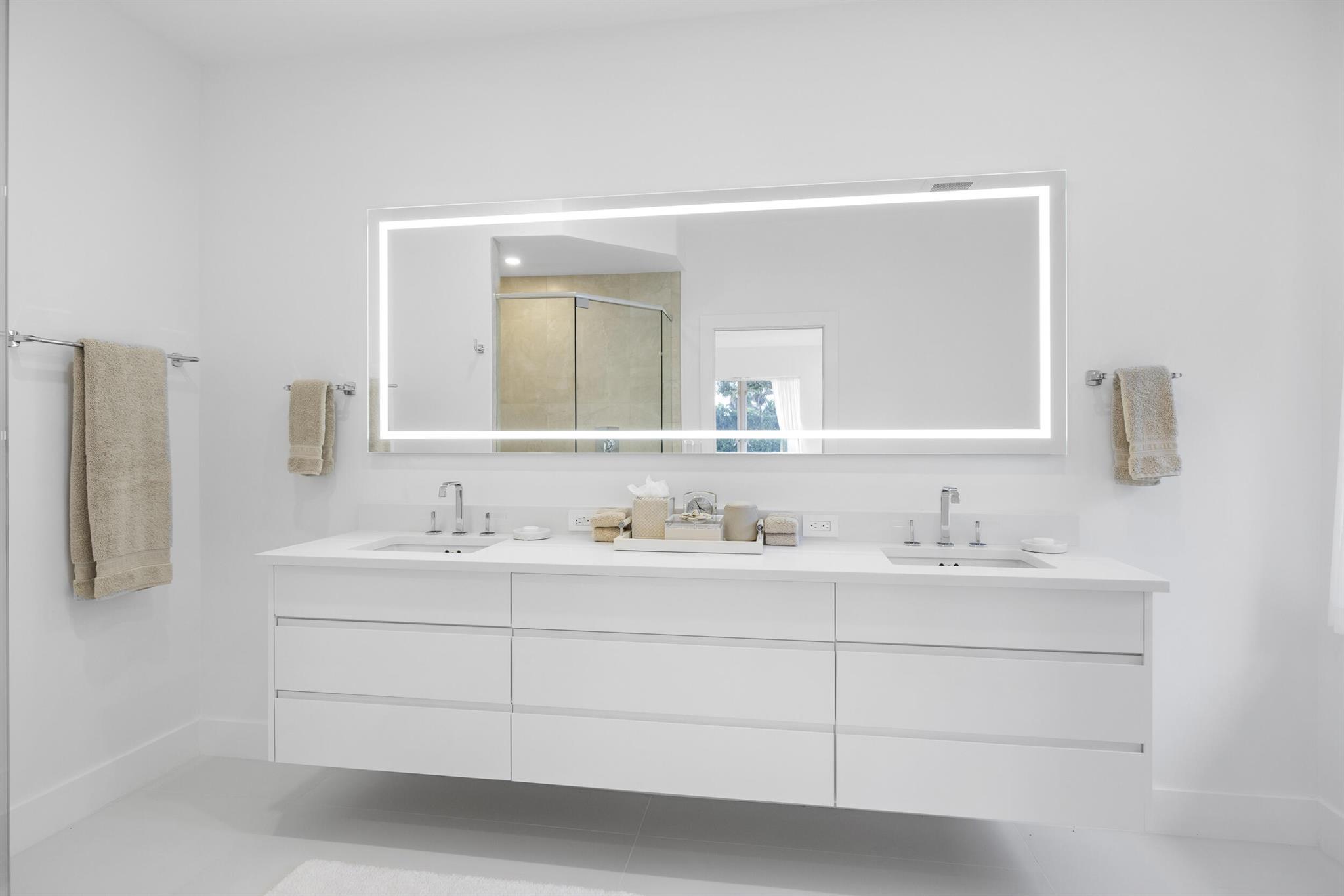 WELLINGTON AERO CLUB OF T - Residential