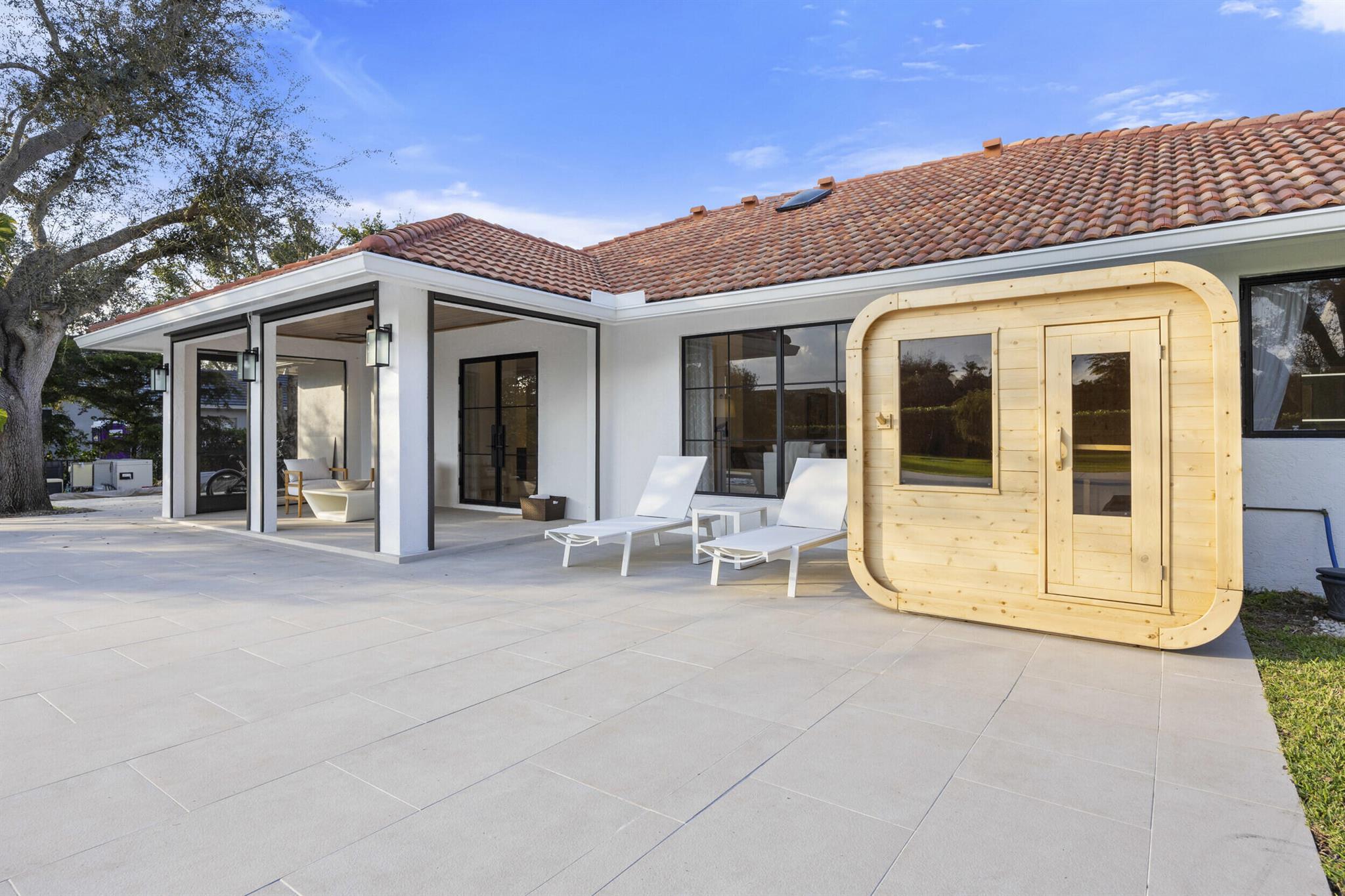 WELLINGTON AERO CLUB OF T - Residential