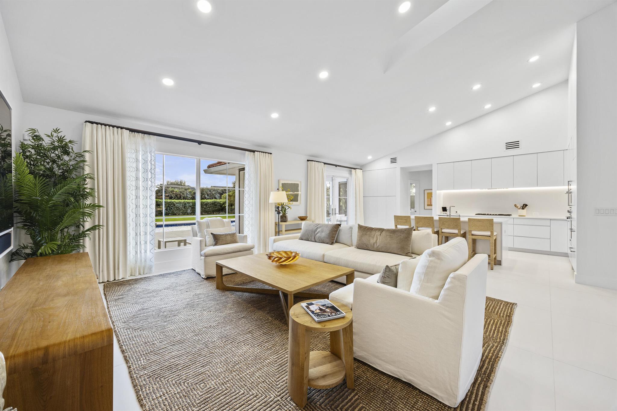 WELLINGTON AERO CLUB OF T - Residential