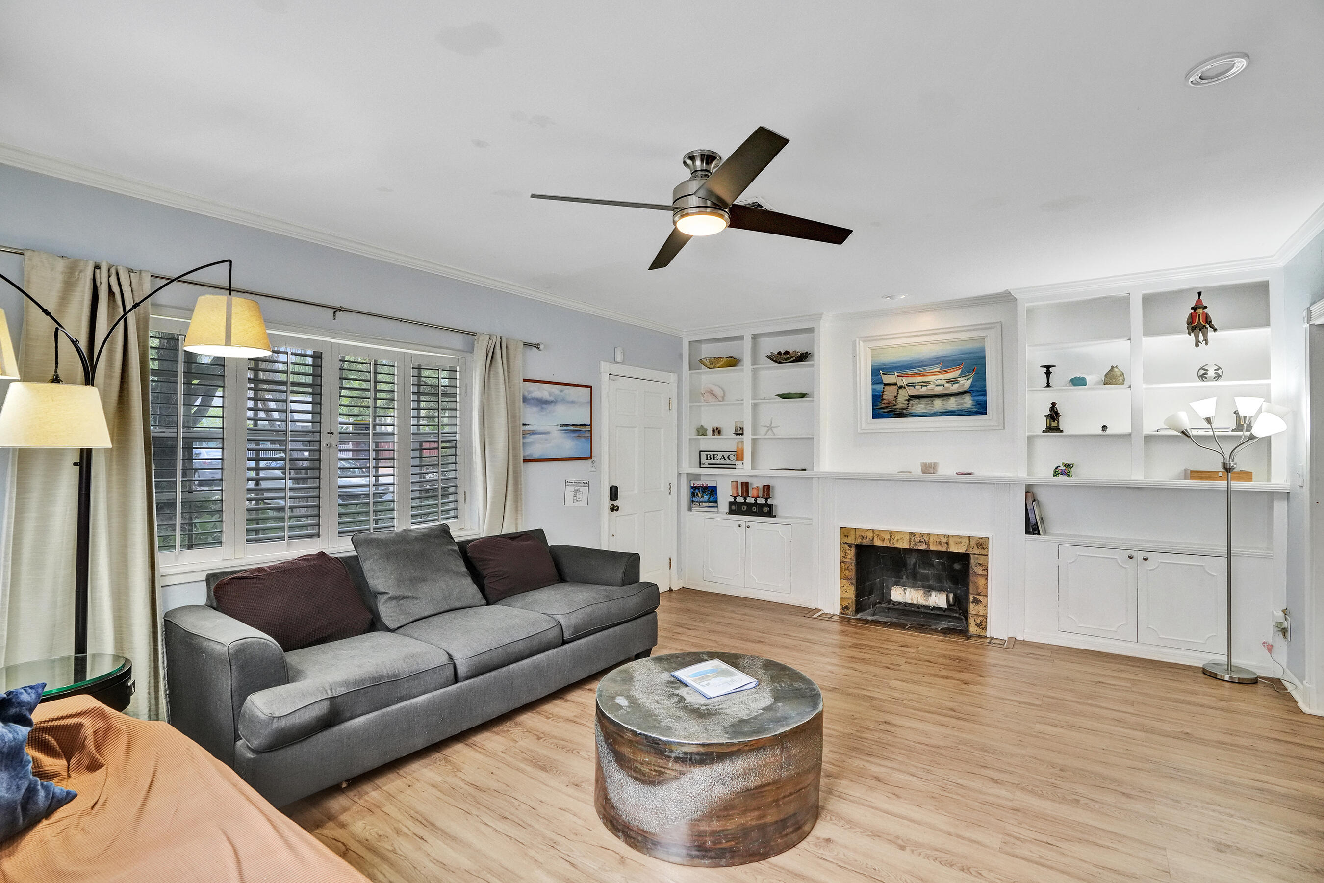 Halls Add 1-134 D - Residential