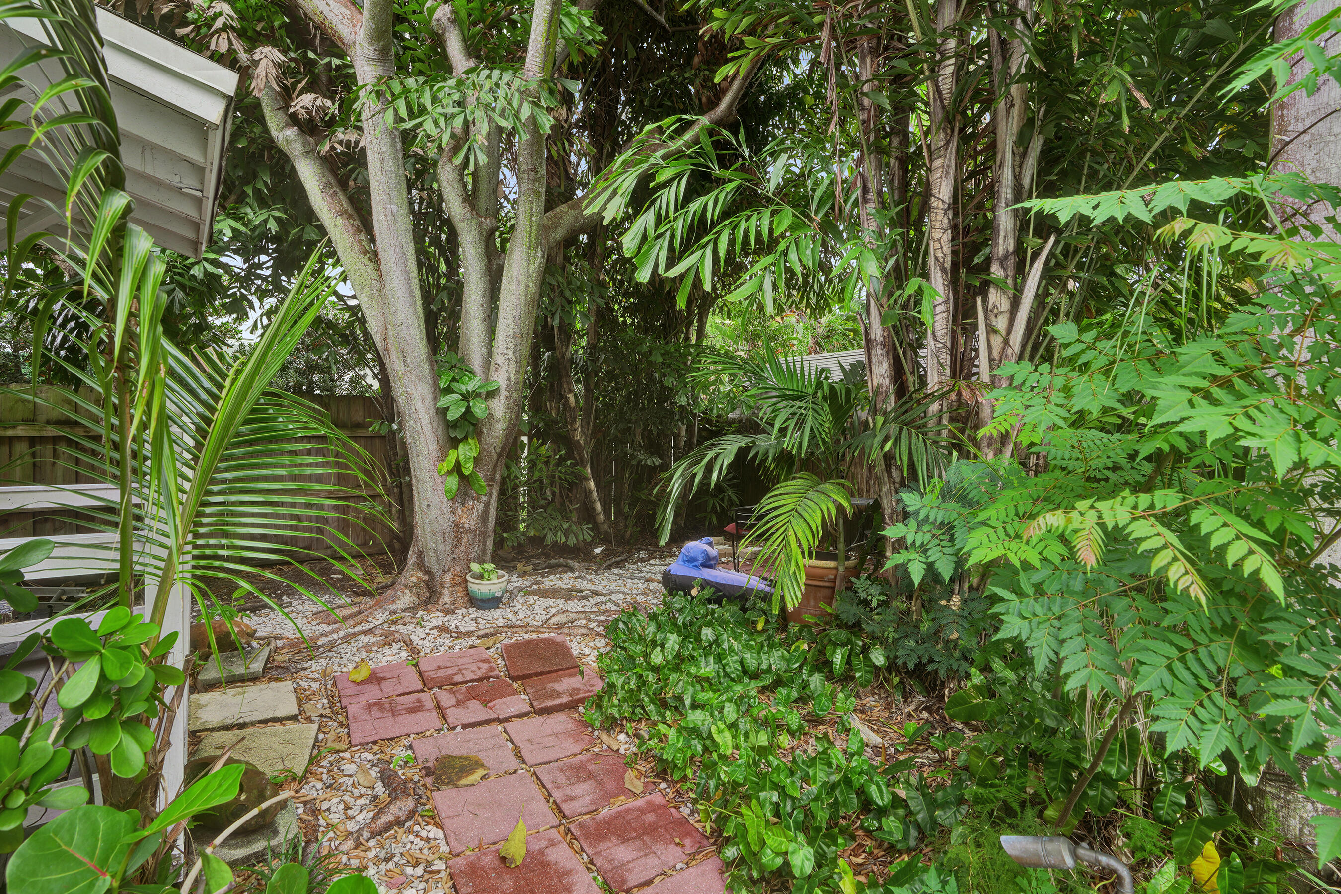 Halls Add 1-134 D - Residential