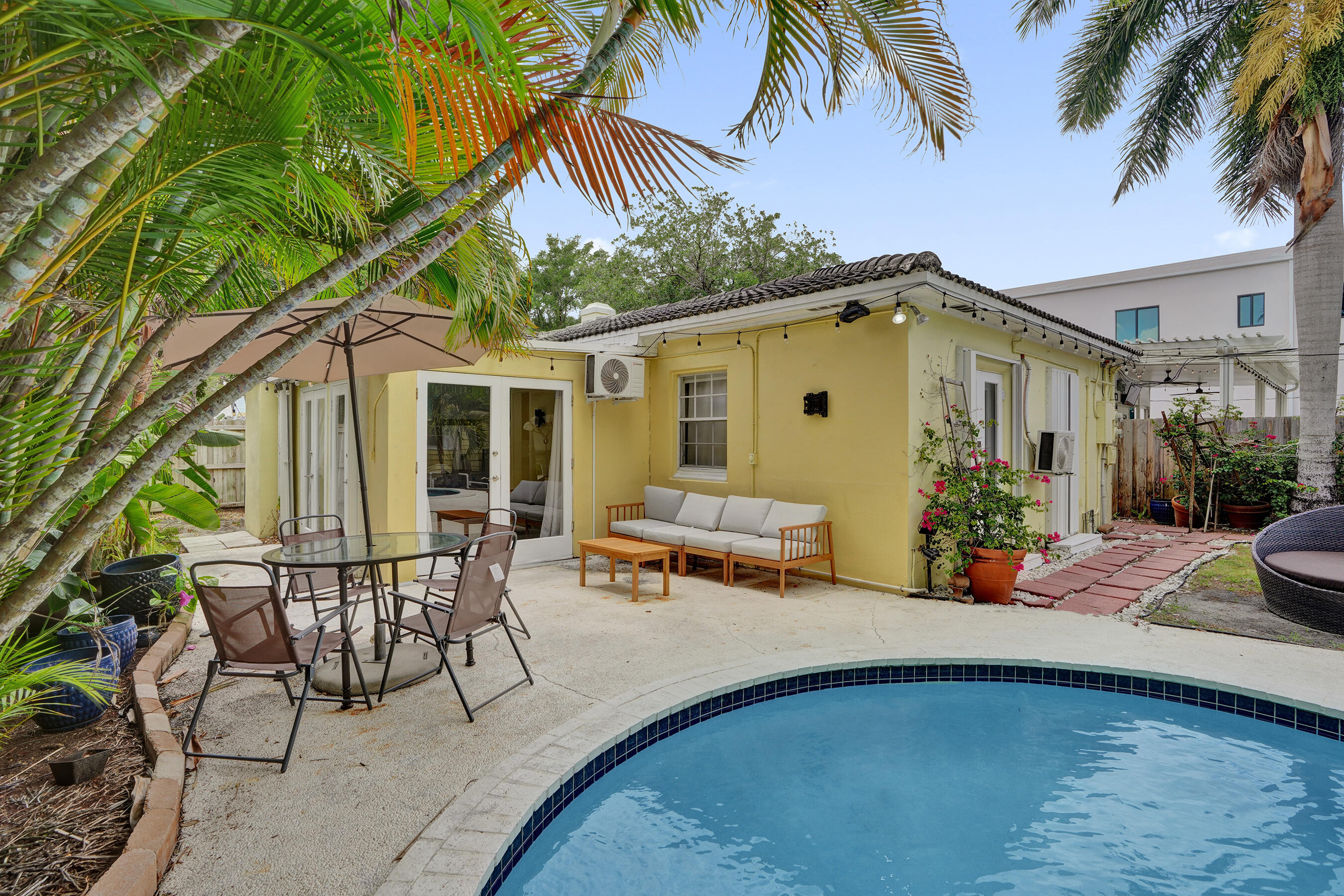 Halls Add 1-134 D - Residential