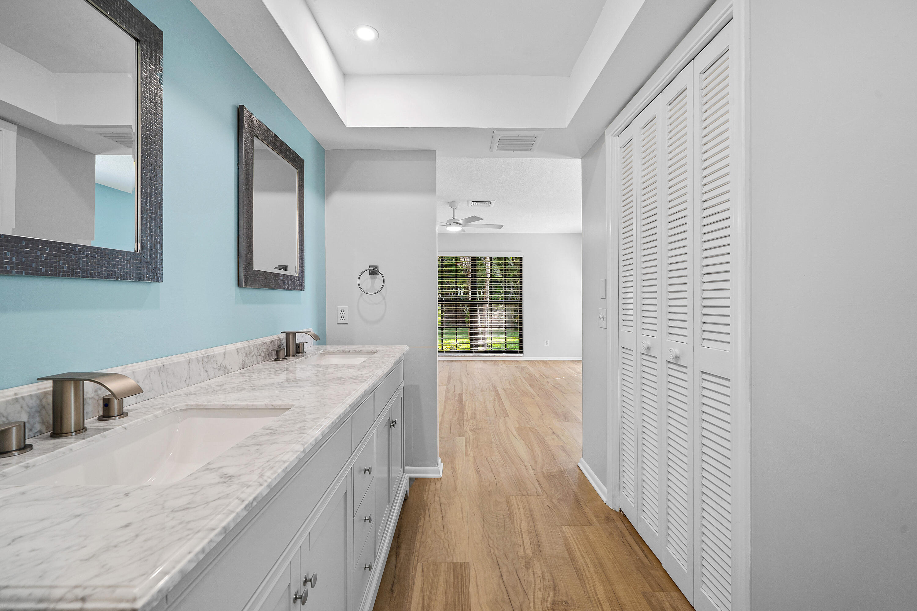 PINE VILLAS 10 - Residential