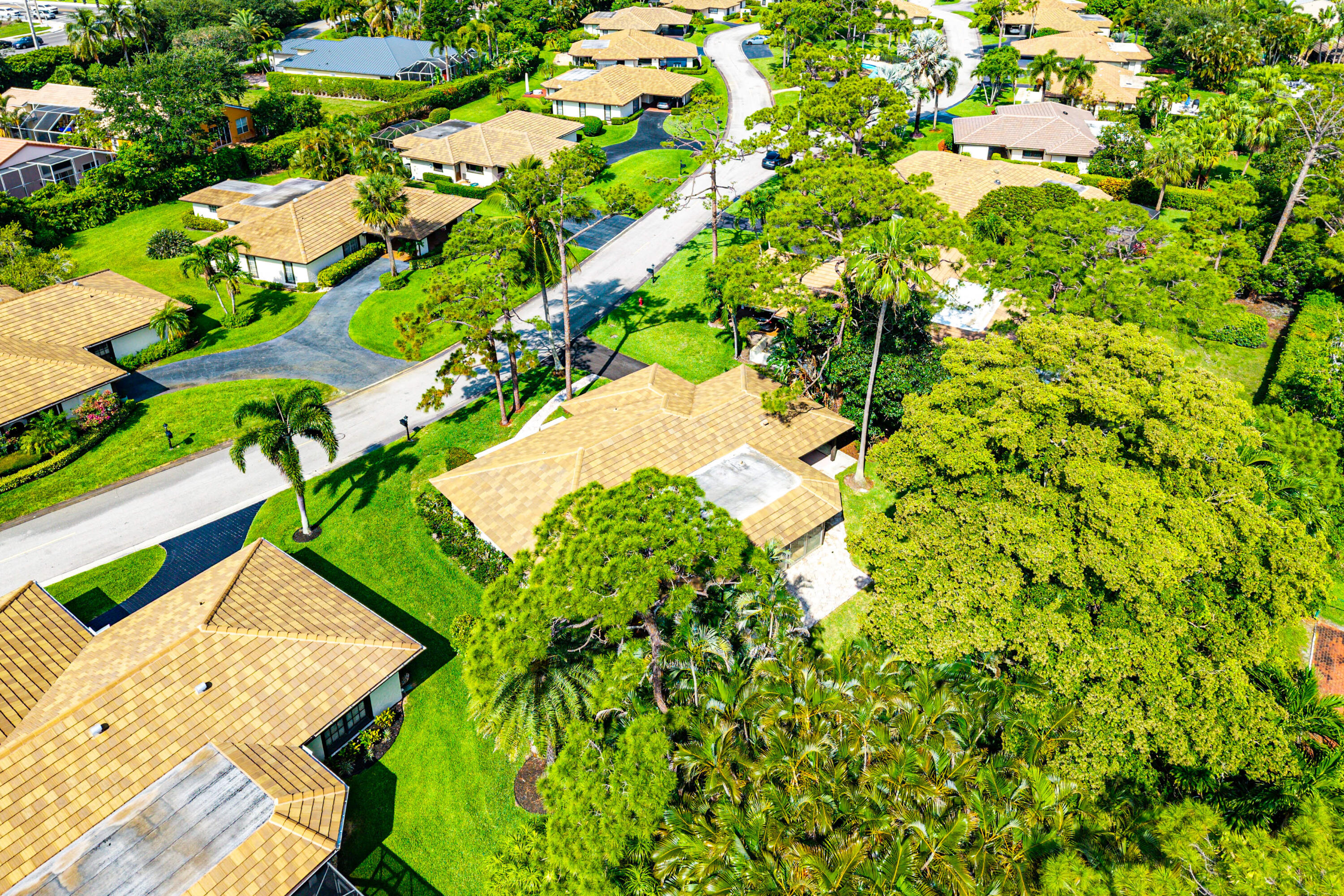 PINE VILLAS 10 - Residential