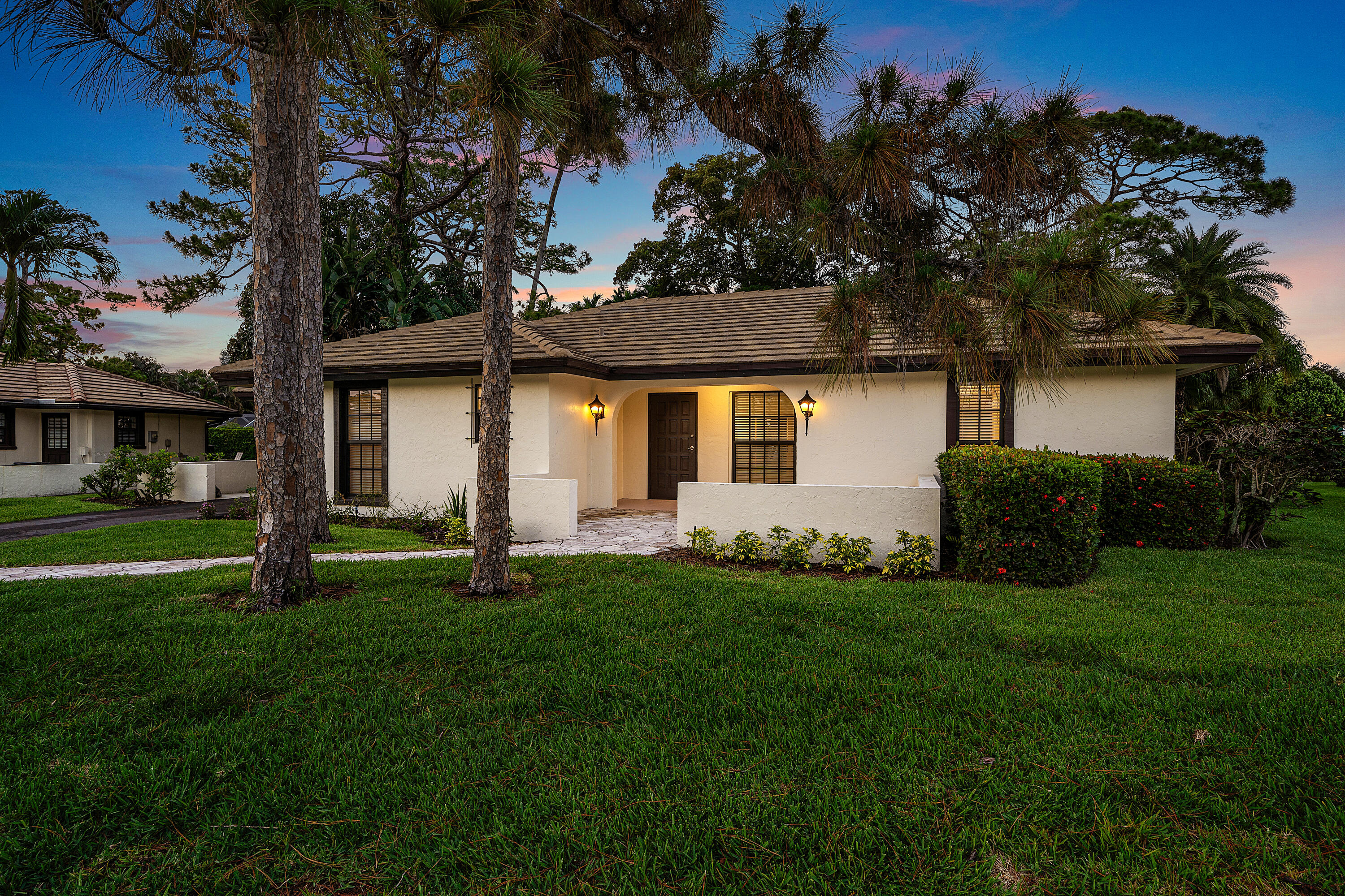 PINE VILLAS 10 - Residential