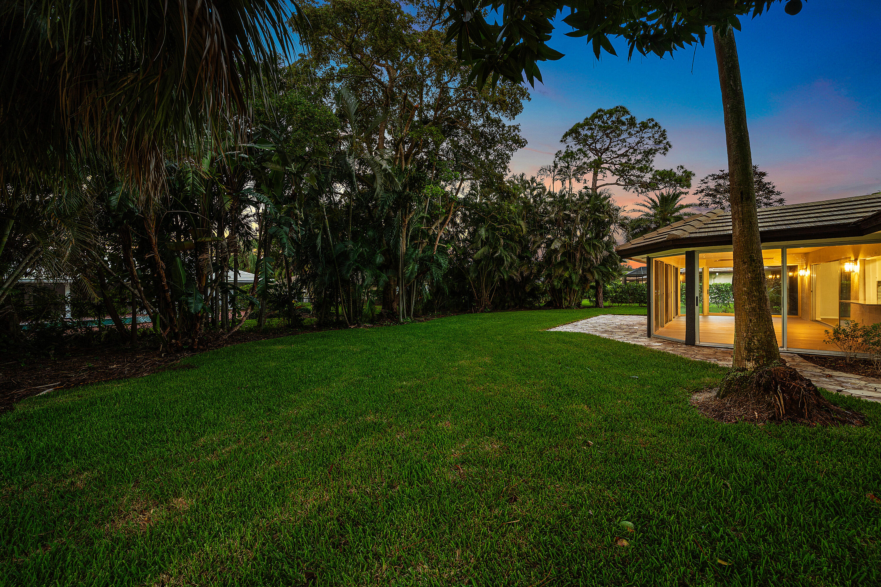 PINE VILLAS 10 - Residential