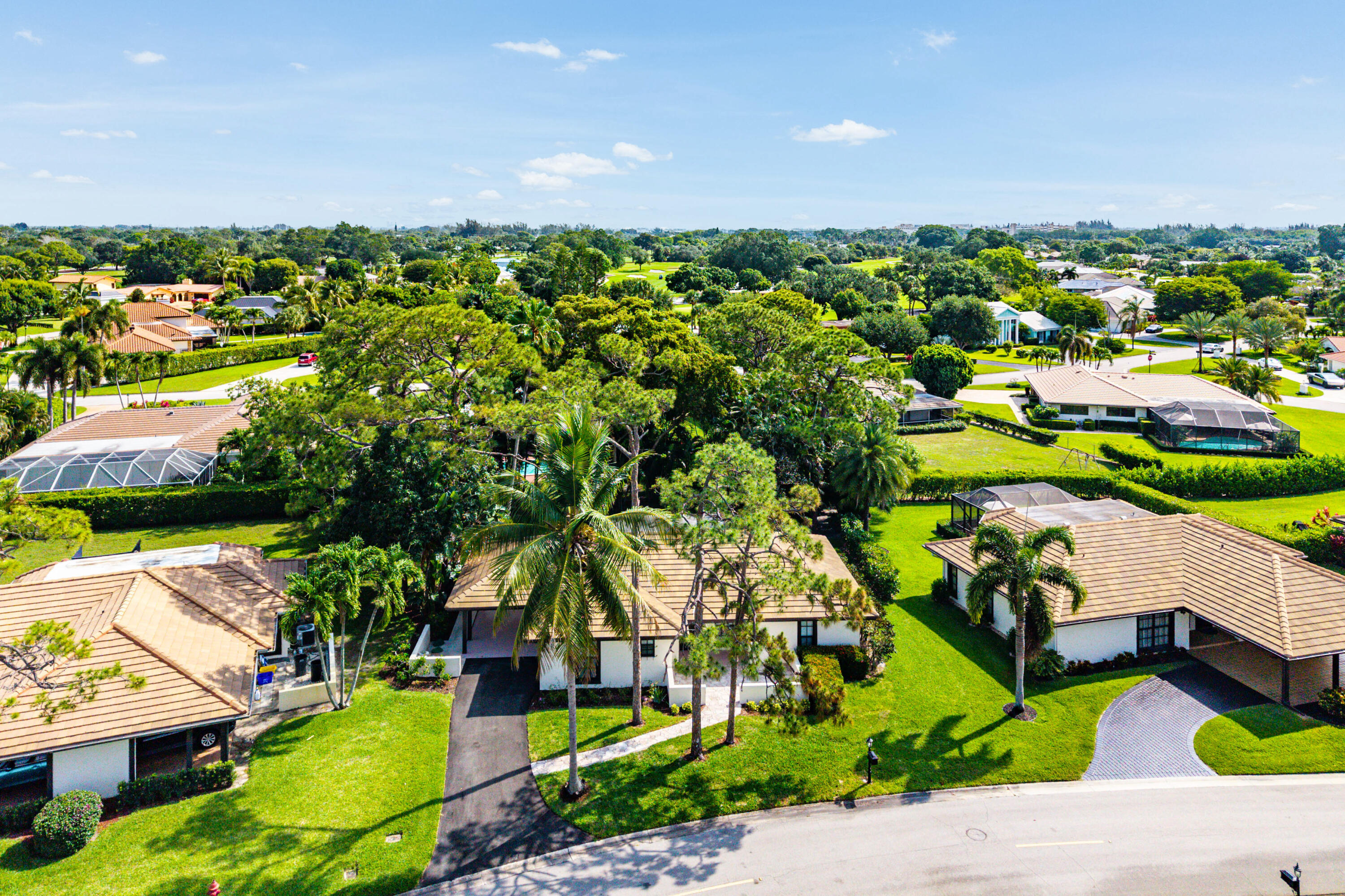PINE VILLAS 10 - Residential