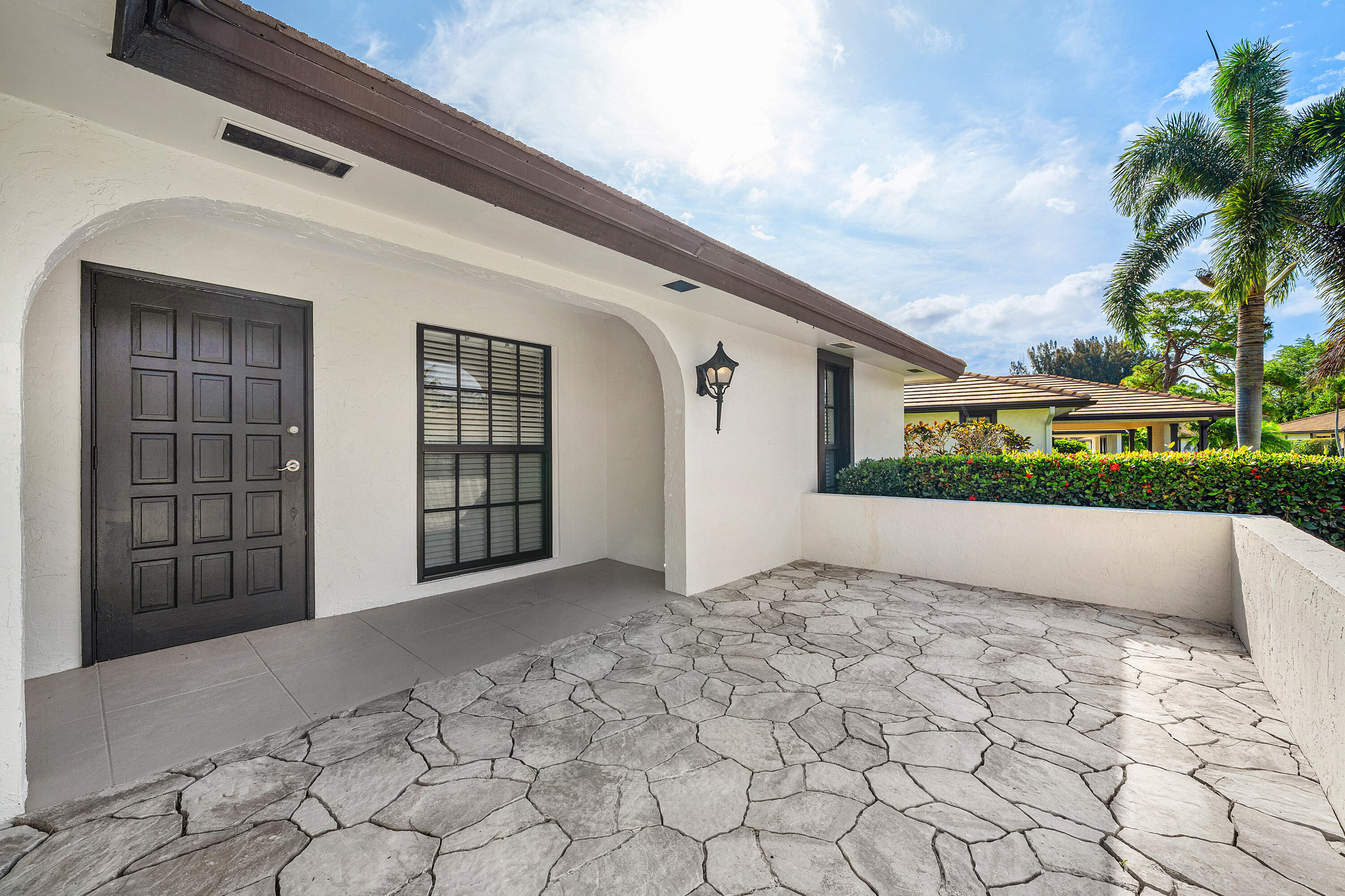 PINE VILLAS 10 - Residential