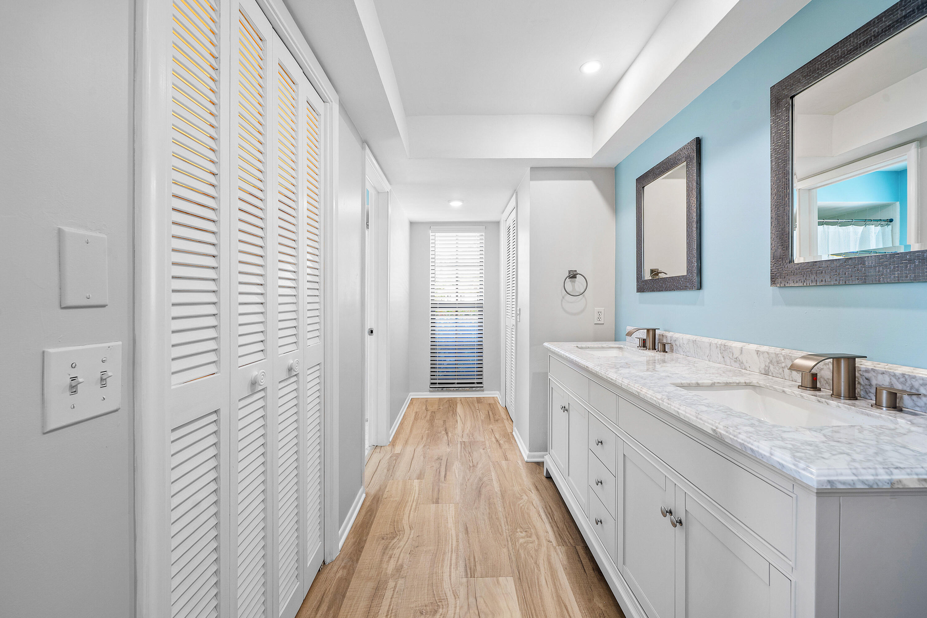 PINE VILLAS 10 - Residential
