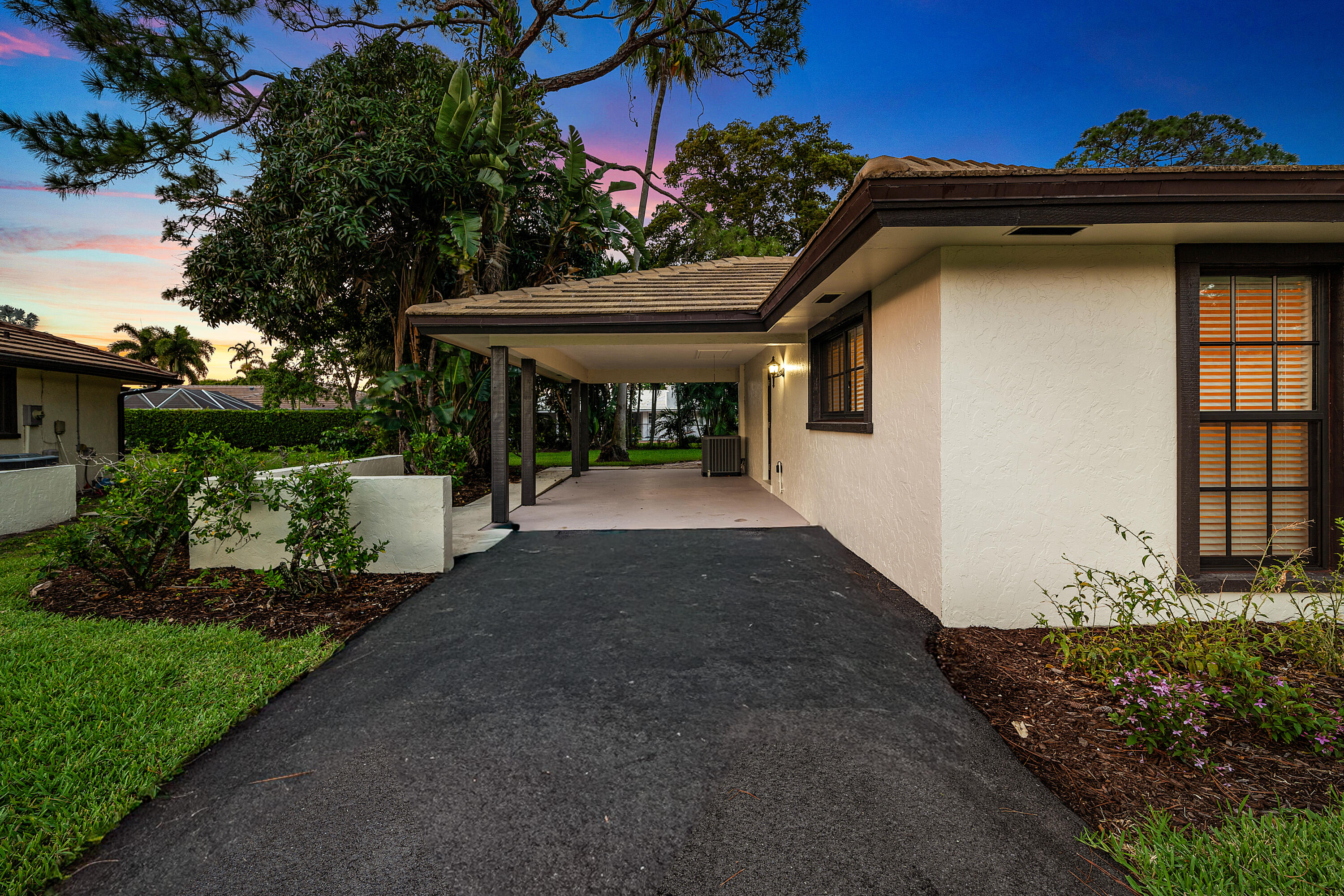 PINE VILLAS 10 - Residential