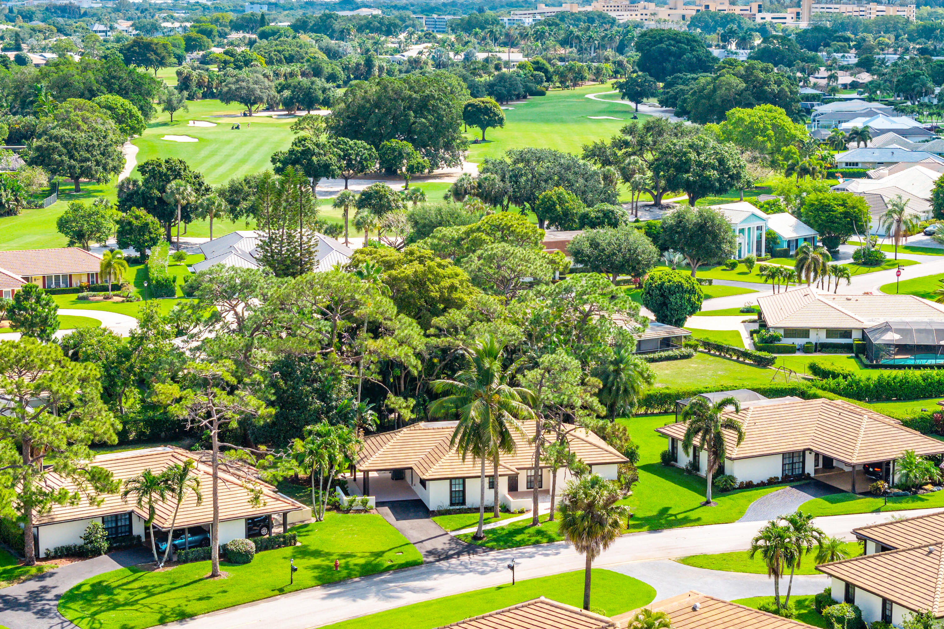 PINE VILLAS 10 - Residential