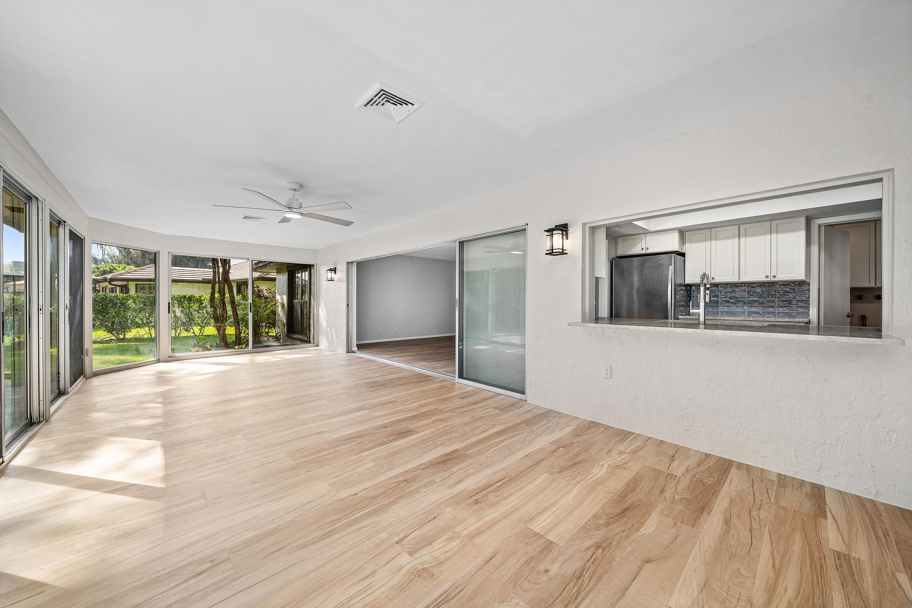 PINE VILLAS 10 - Residential