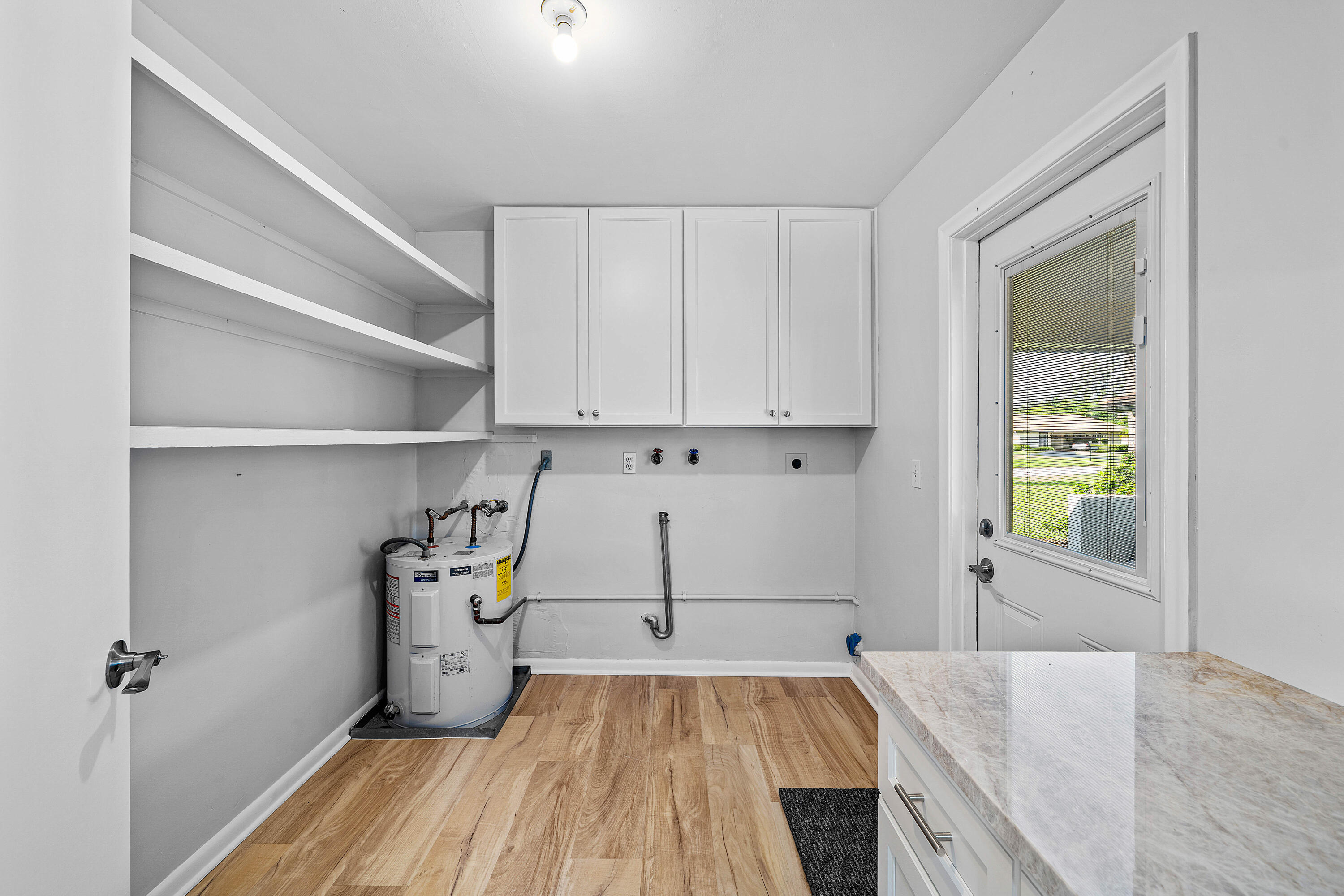 PINE VILLAS 10 - Residential